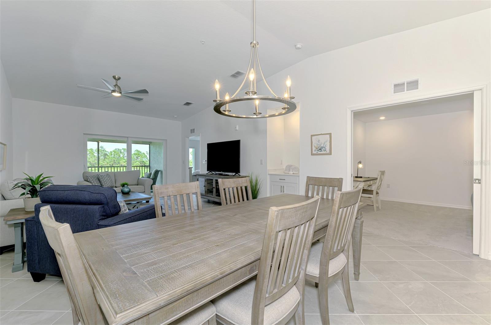 Image 29 of 100 For 12470 Wellen Golf Street 207