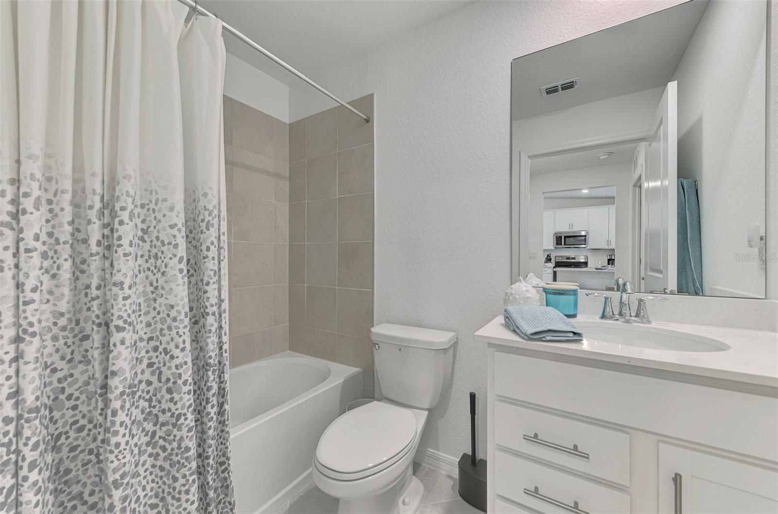 Image 42 of 100 For 12470 Wellen Golf Street 207