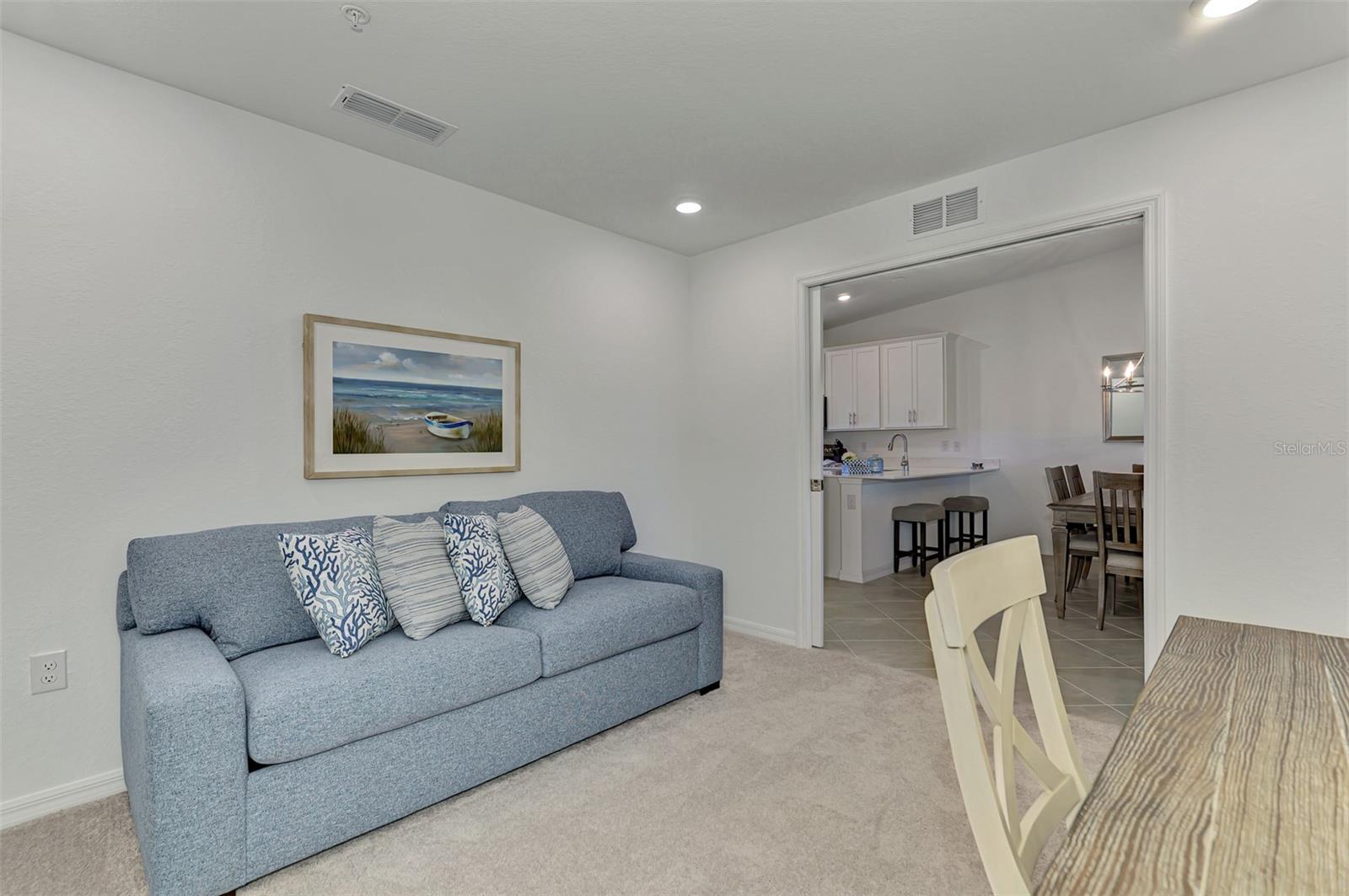 Image 44 of 100 For 12470 Wellen Golf Street 207