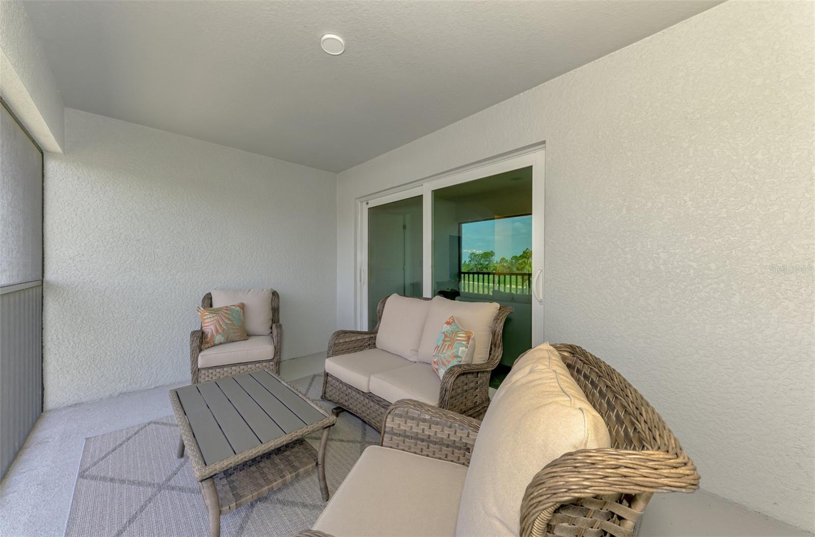 Image 48 of 100 For 12470 Wellen Golf Street 207