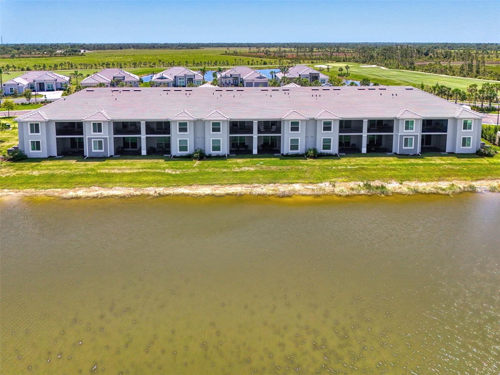 Image 52 of 100 For 12470 Wellen Golf Street 207