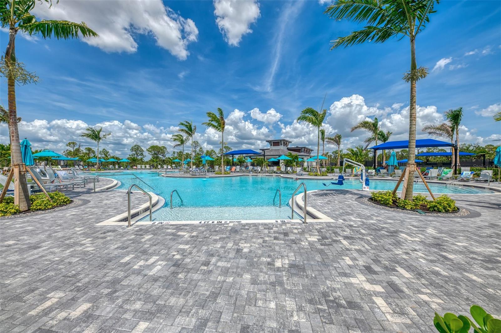 Image 90 of 100 For 12470 Wellen Golf Street 207