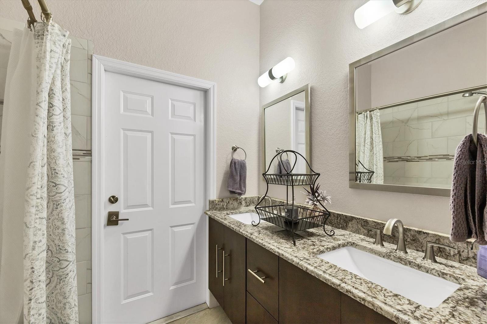 Image 19 of 55 For 9574 Arsipe Circle