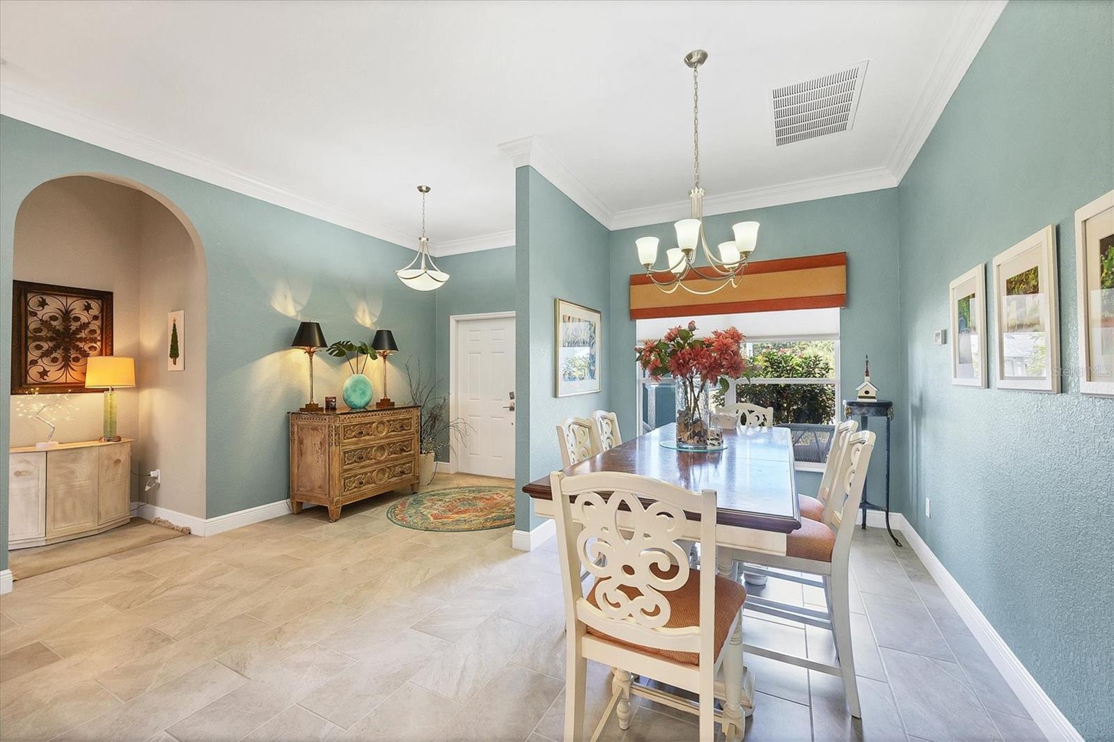 Image 8 of 55 For 9574 Arsipe Circle