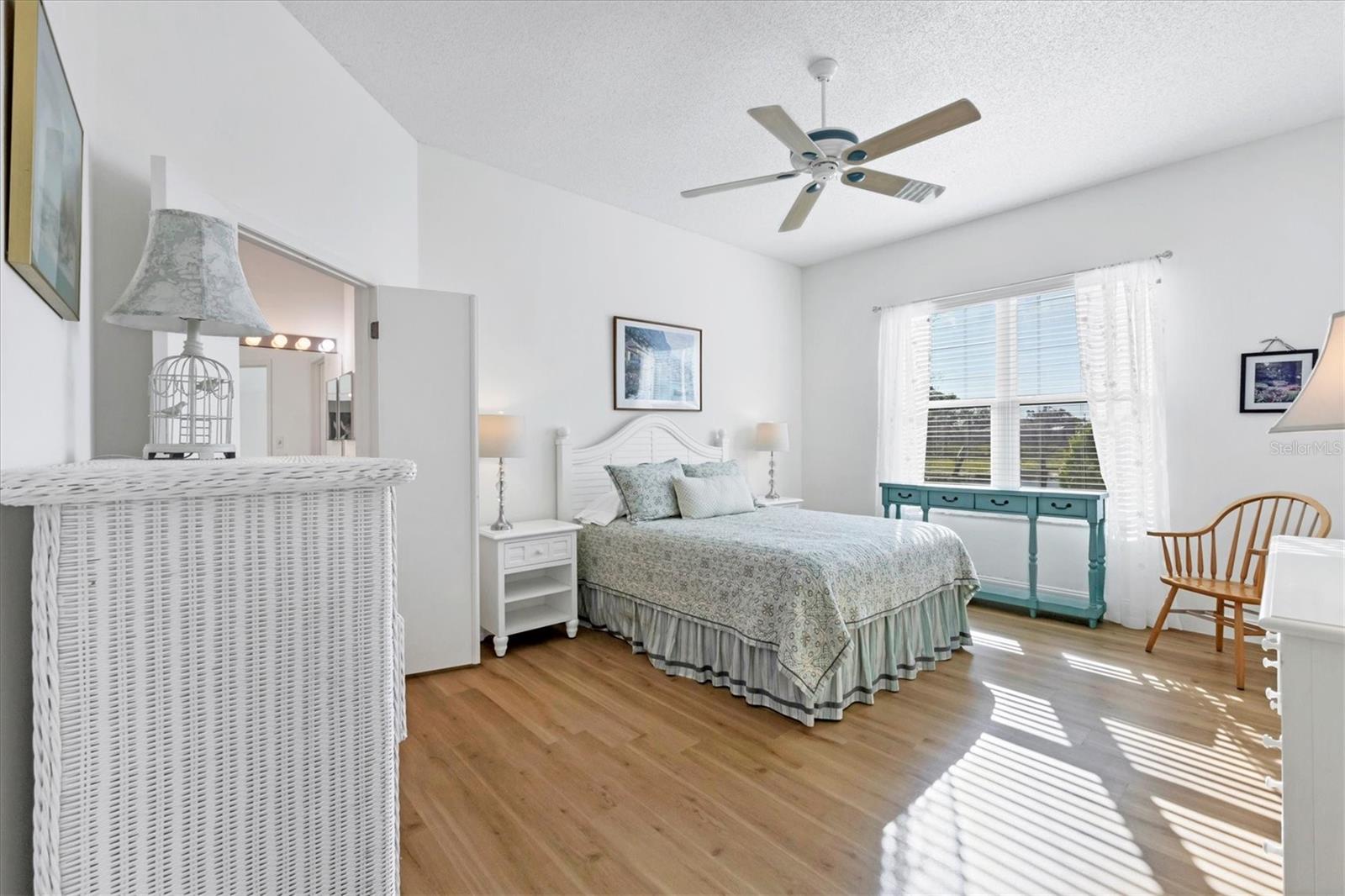 Image 17 of 41 For 4115 Hemingway Drive