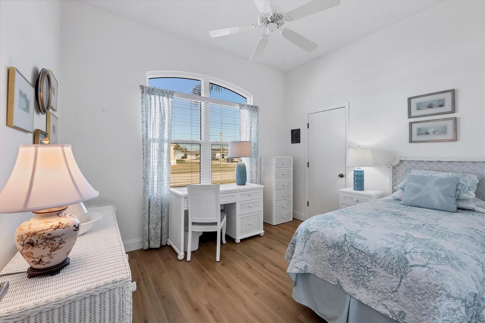 Image 23 of 41 For 4115 Hemingway Drive