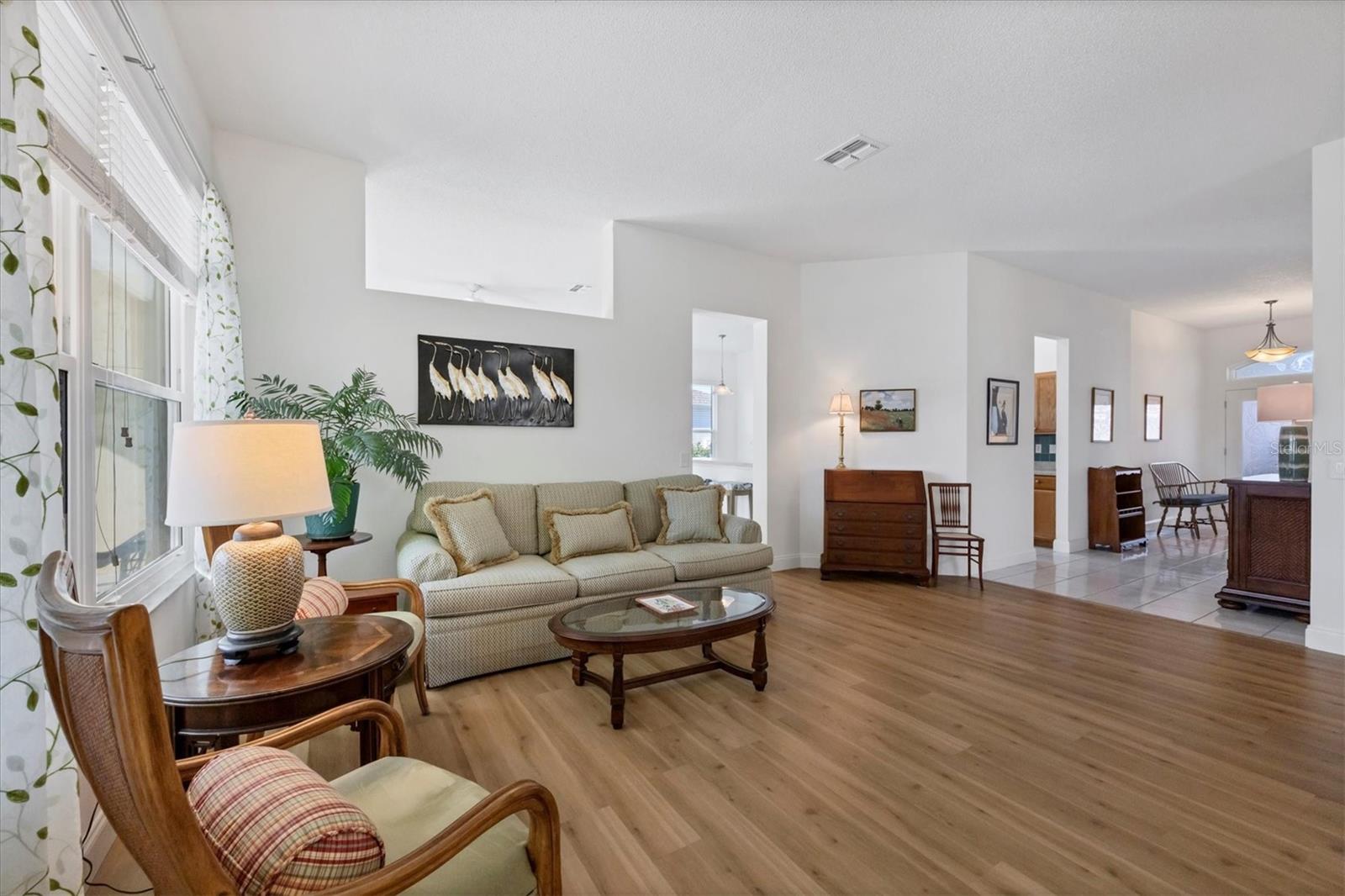 Image 6 of 41 For 4115 Hemingway Drive