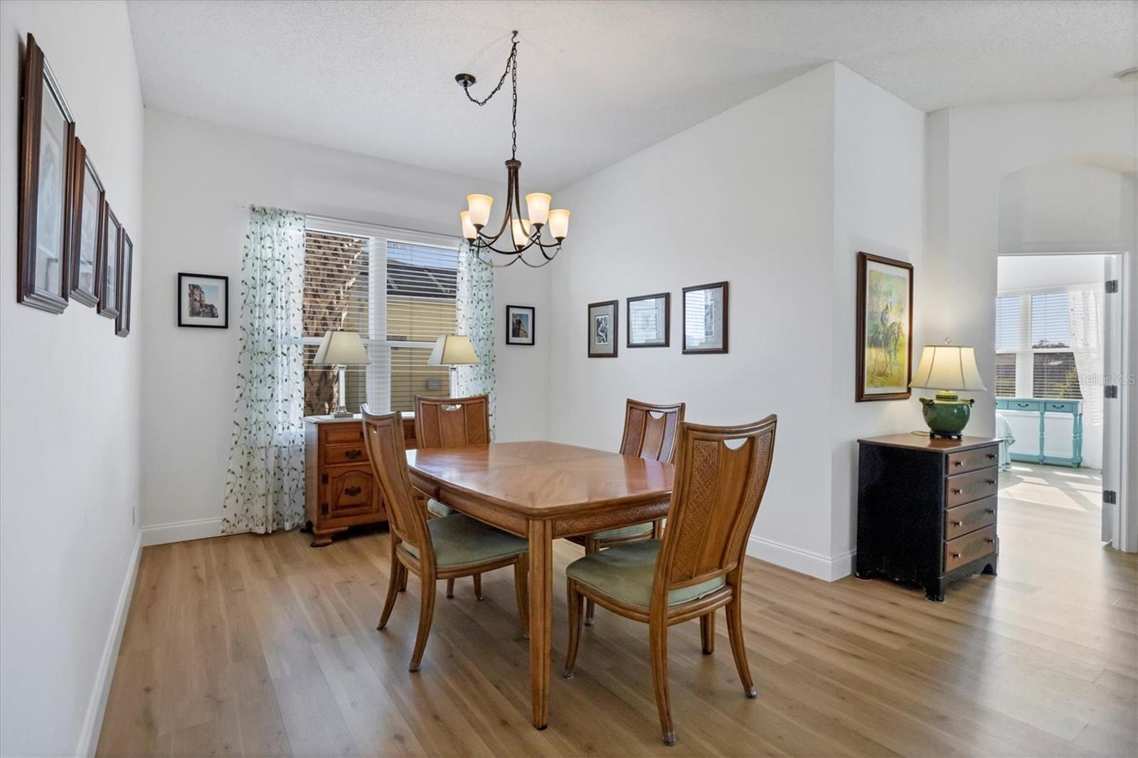 Image 8 of 41 For 4115 Hemingway Drive
