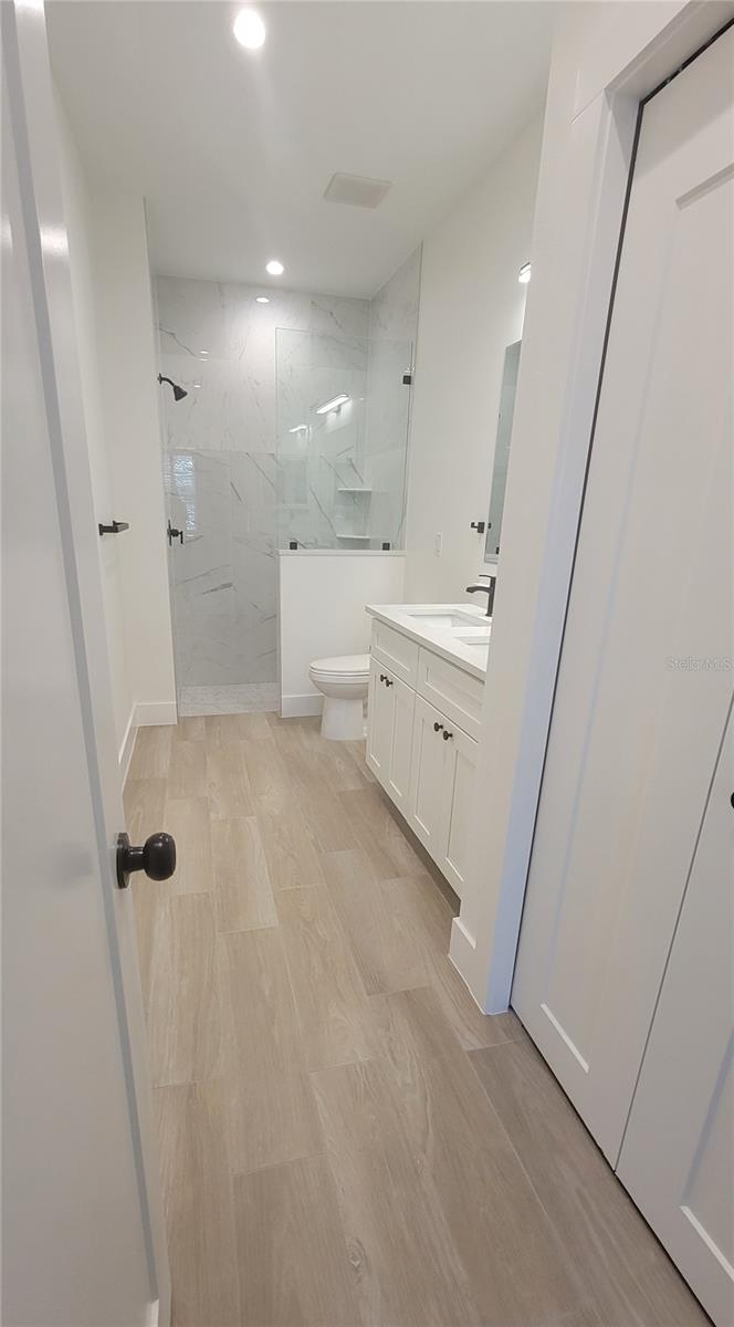 Image 7 of 13 For 8551 Agate Street