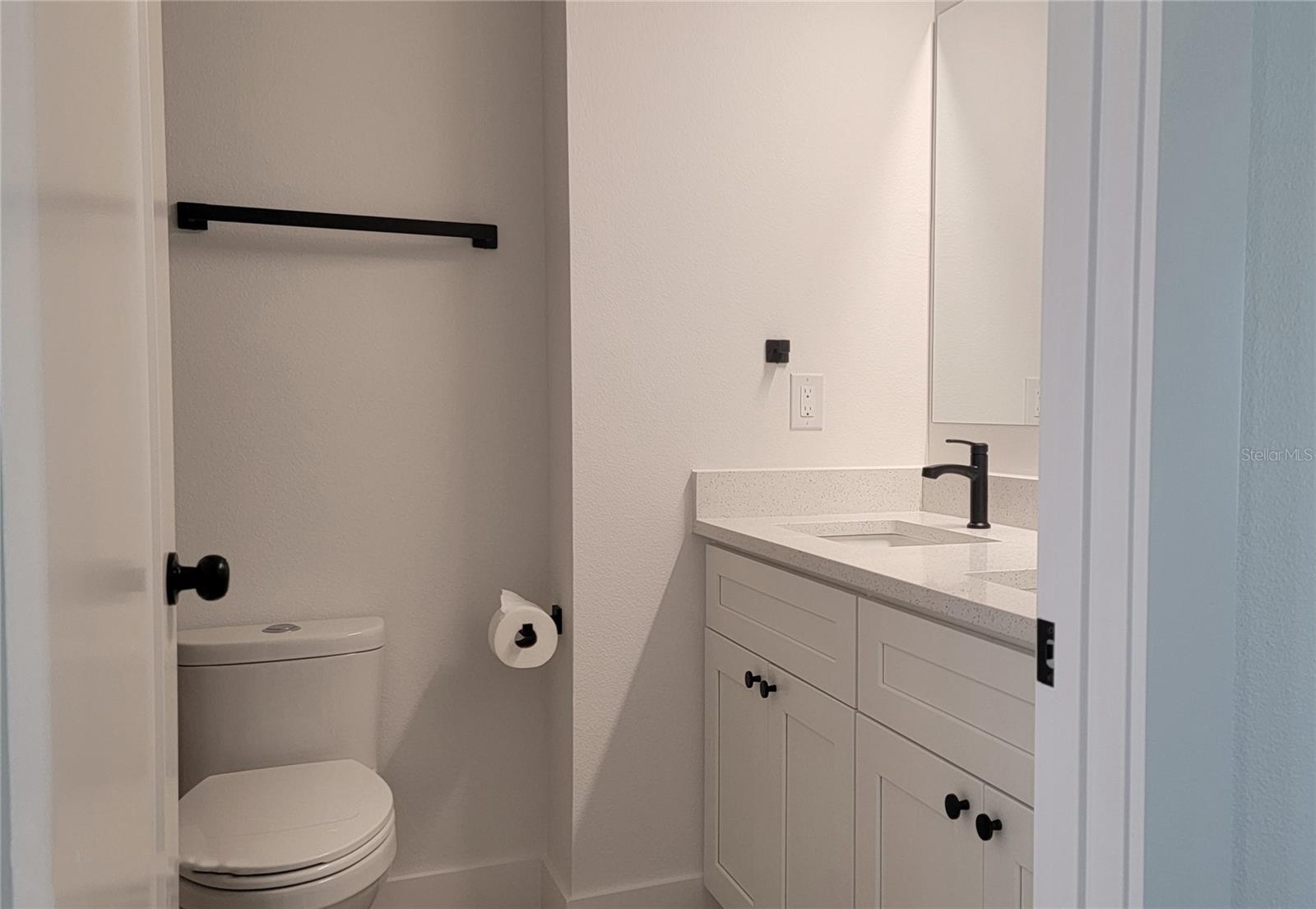 Image 9 of 13 For 8551 Agate Street