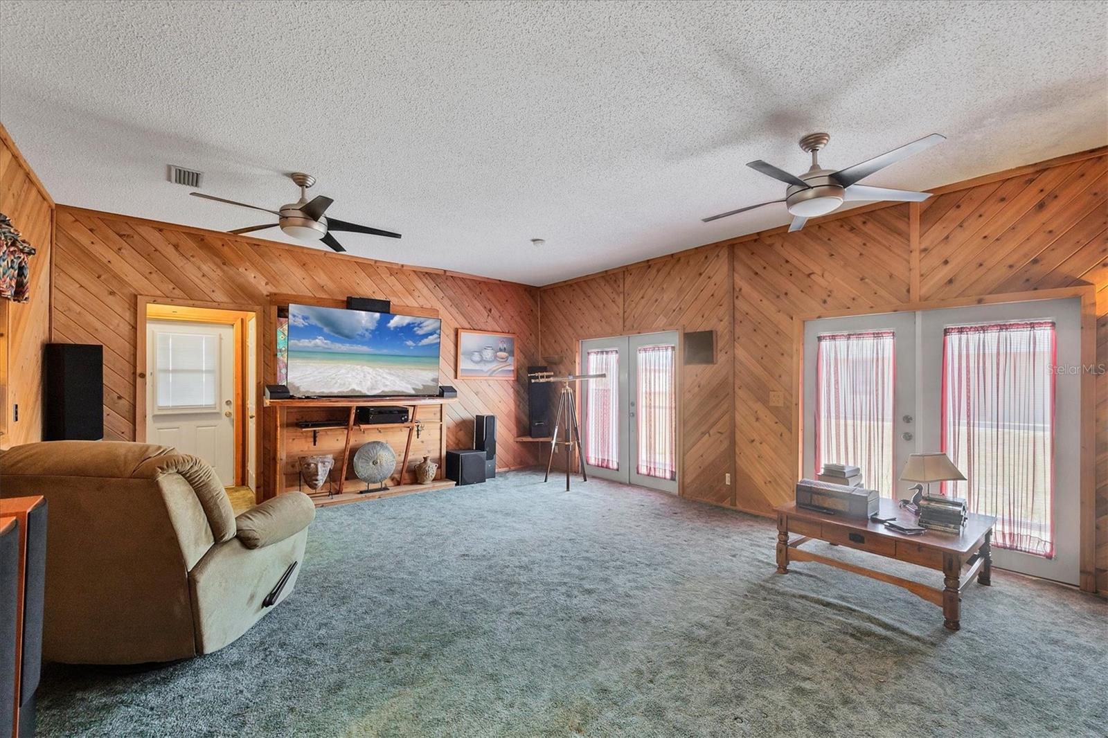 Image 13 of 45 For 11869 Newgate Avenue