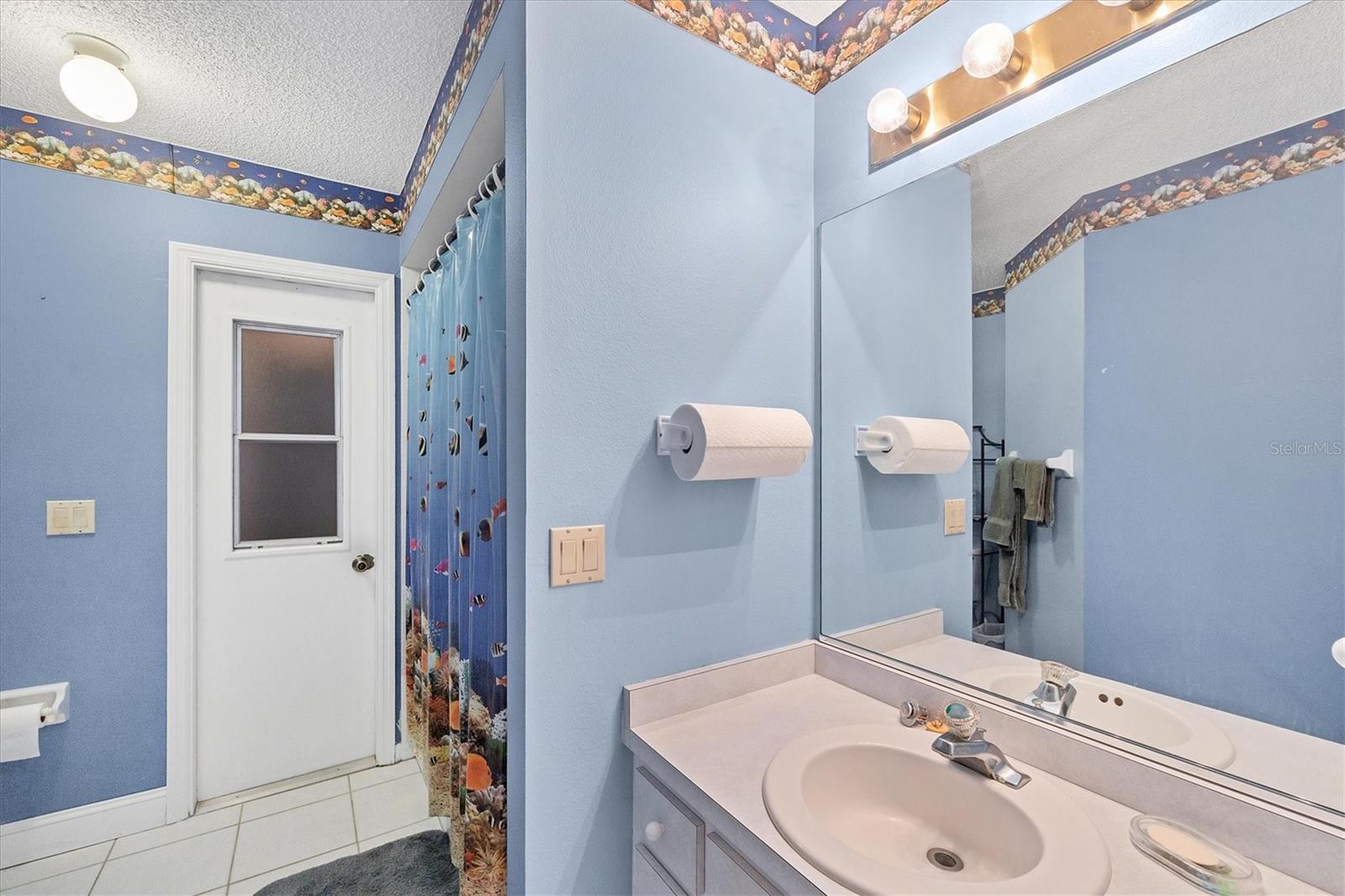 Image 19 of 45 For 11869 Newgate Avenue