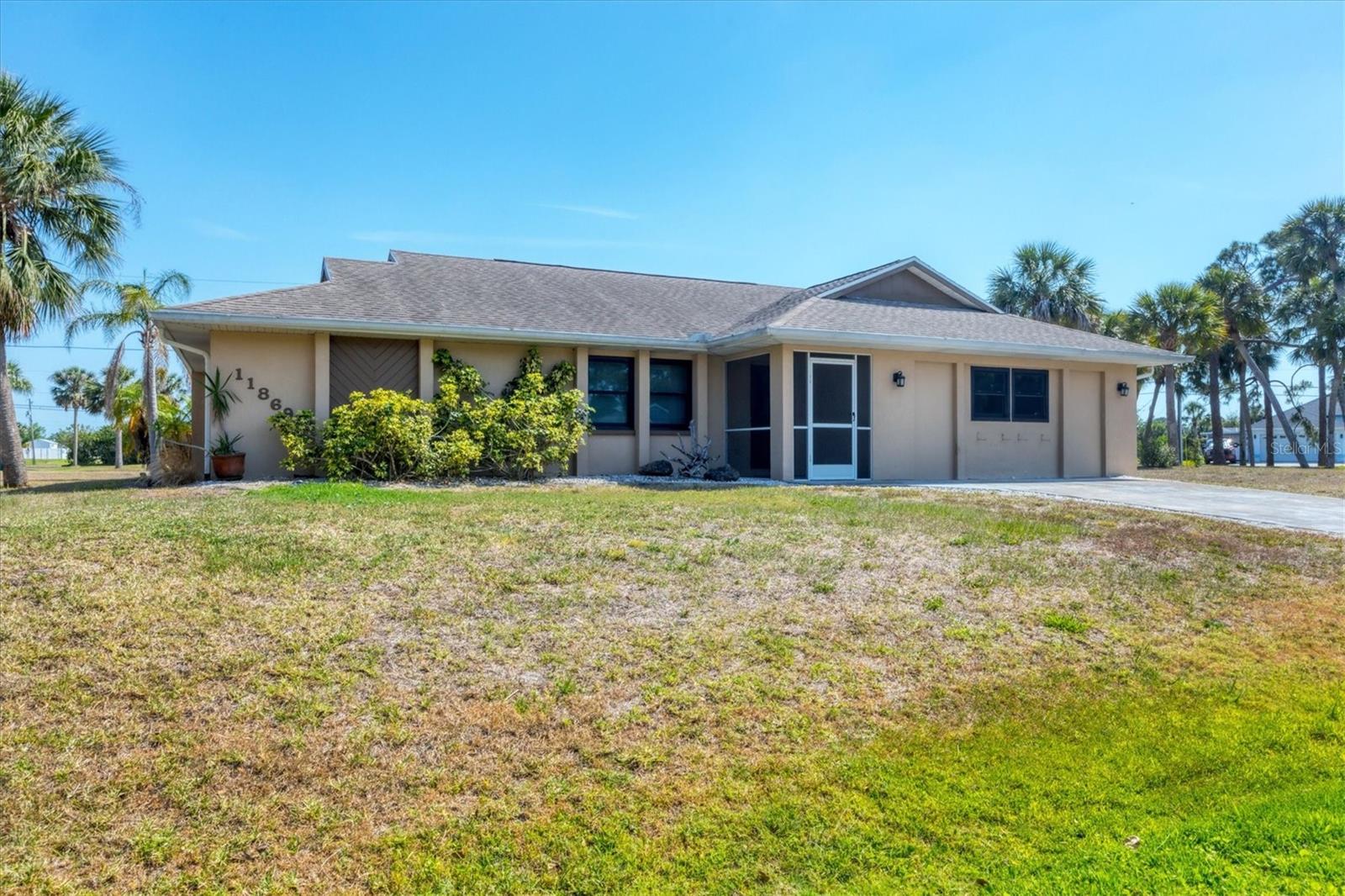 Image 4 of 45 For 11869 Newgate Avenue