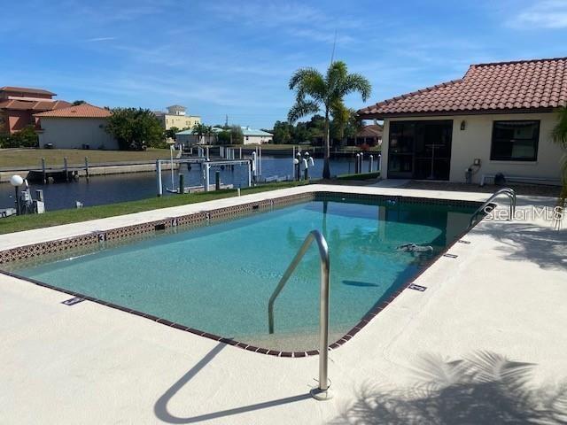 Image 14 of 17 For 2732 Magdalina Drive B