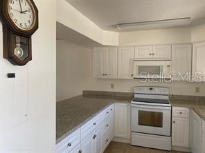 Image 8 of 17 For 2732 Magdalina Drive B