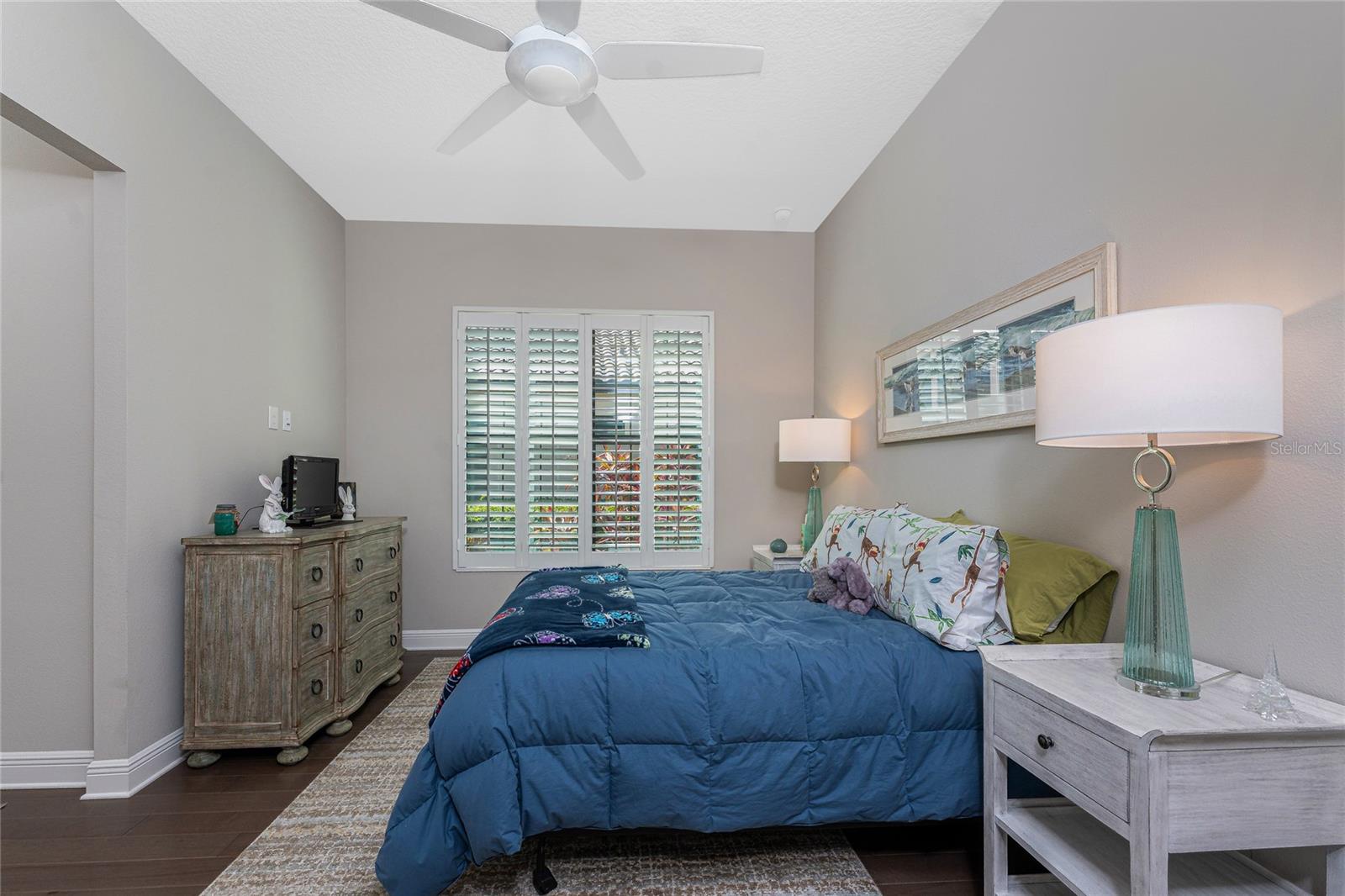 Image 33 of 77 For 257 Corelli Drive