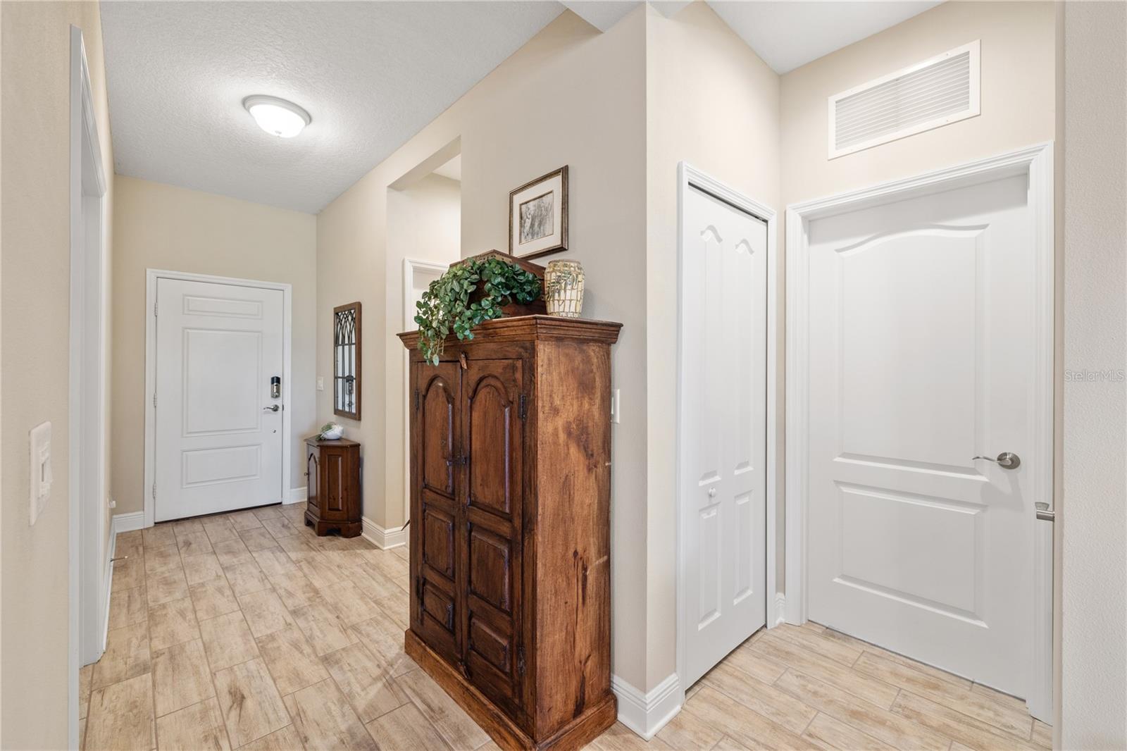Image 15 of 70 For 11125 Mcdermott Court