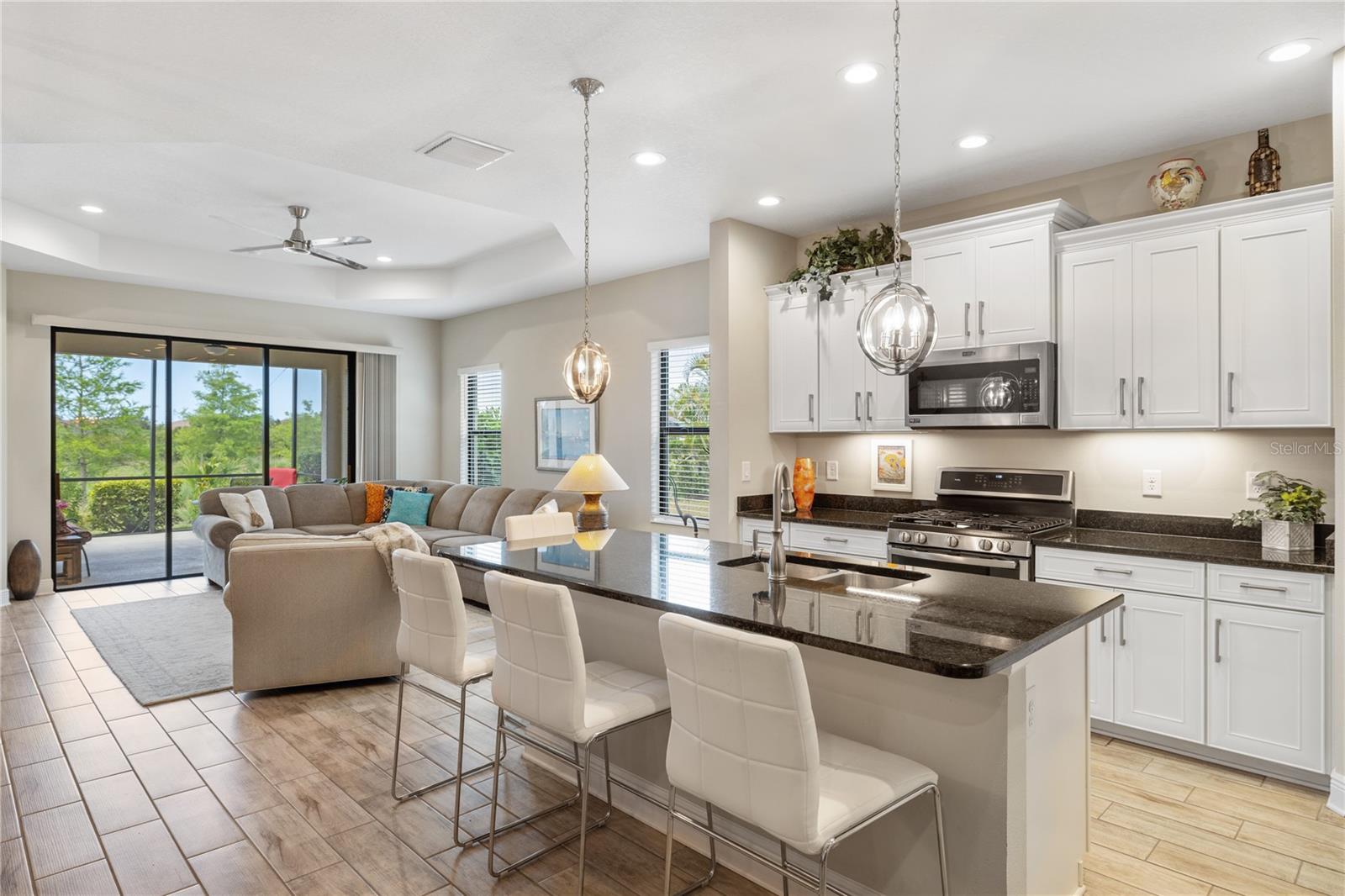 Image 18 of 70 For 11125 Mcdermott Court
