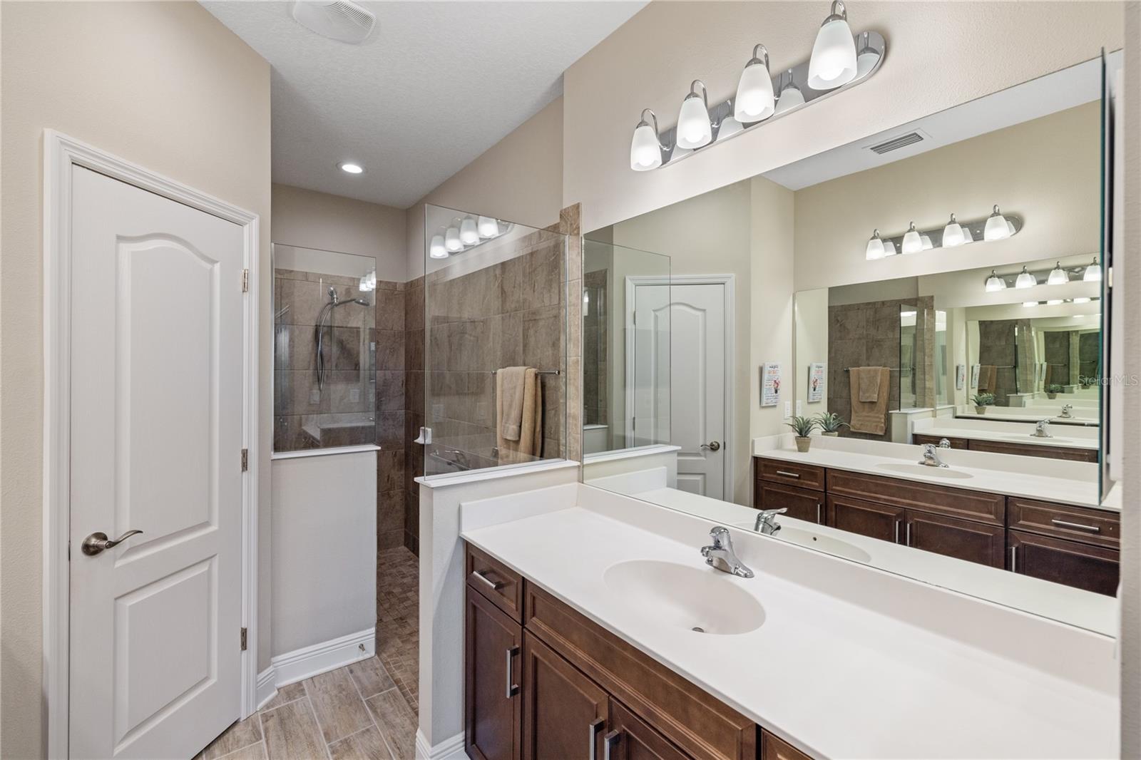 Image 30 of 70 For 11125 Mcdermott Court