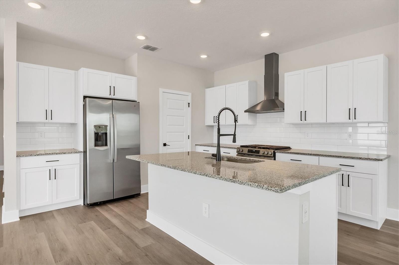 Image 14 of 74 For 11341 Whistler Street