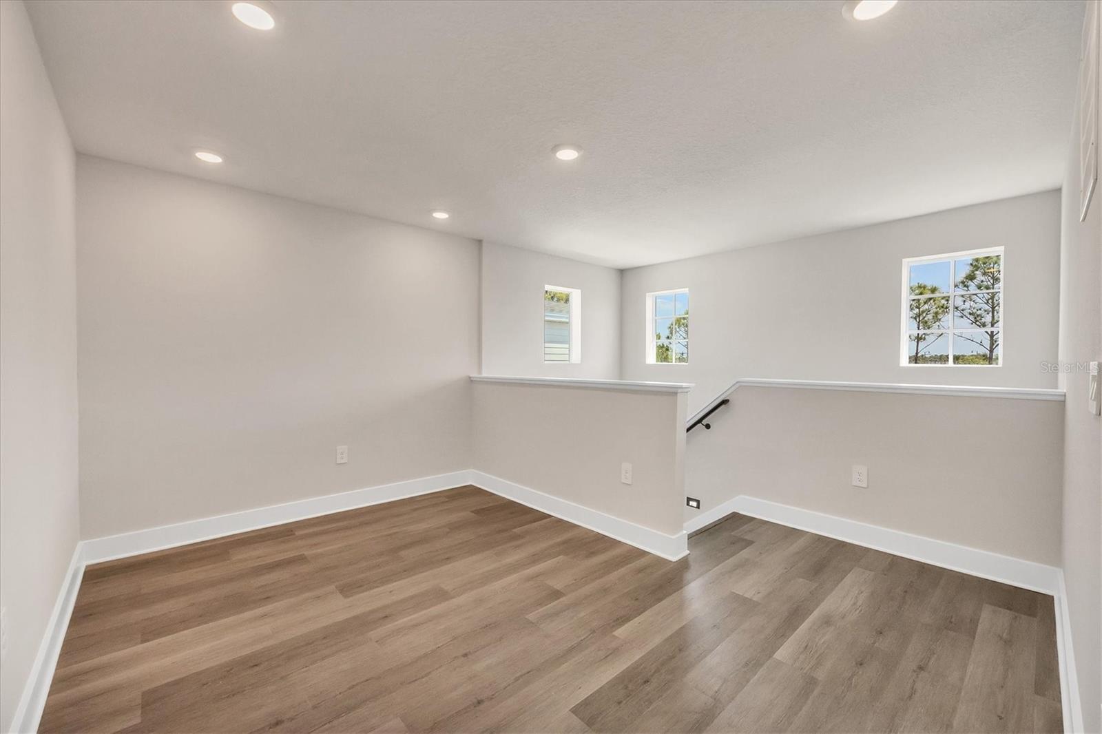 Image 18 of 74 For 11341 Whistler Street