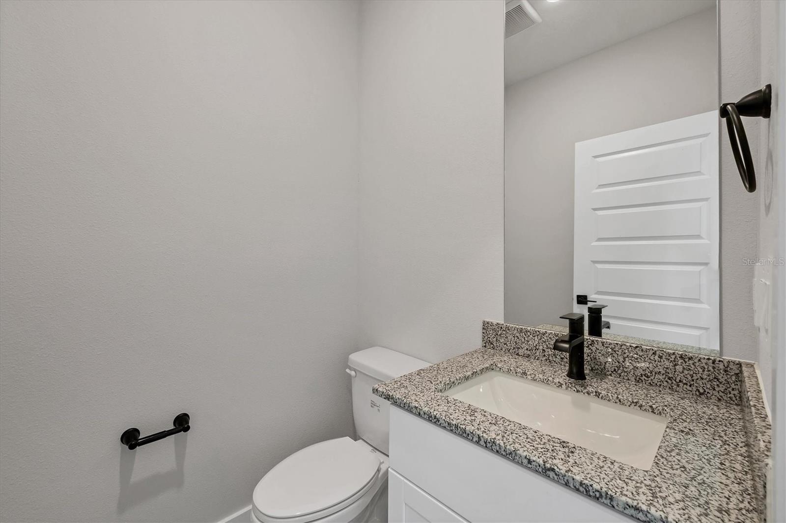 Image 26 of 74 For 11341 Whistler Street