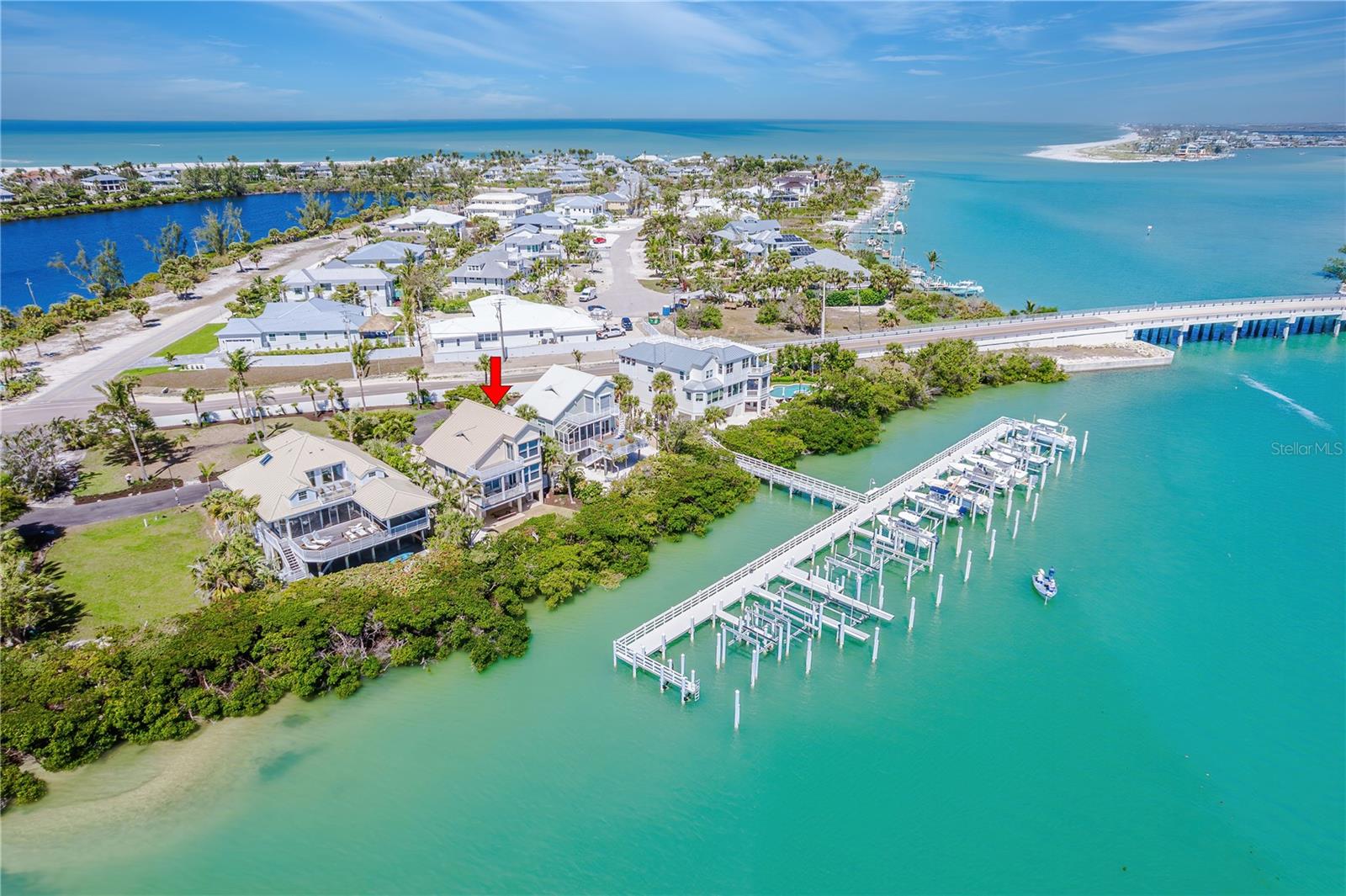 Image 10 of 39 For 16716 Grande Quay Drive