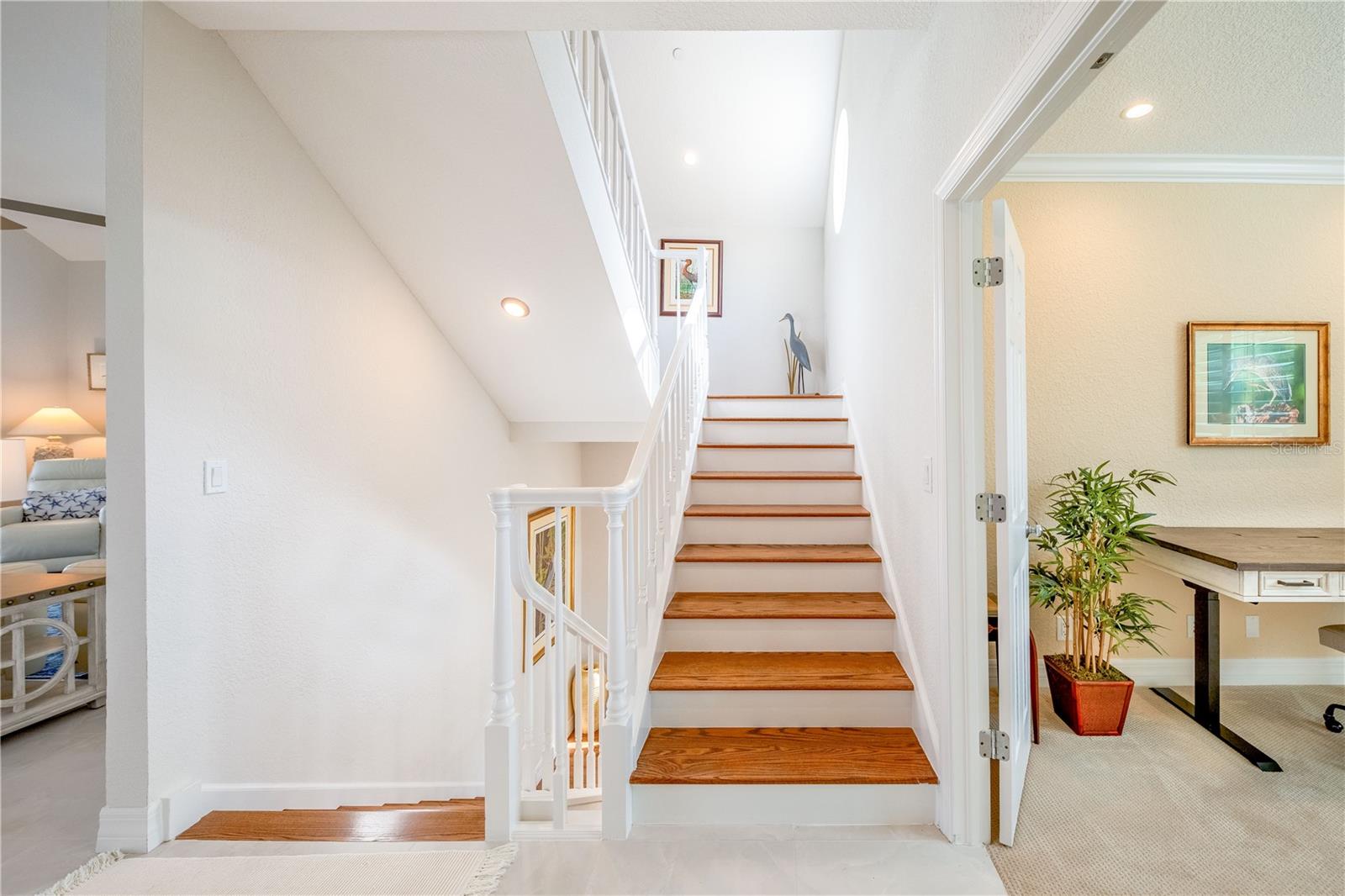 Image 18 of 39 For 16716 Grande Quay Drive