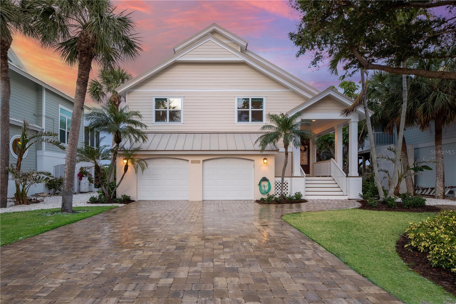 Image 2 of 39 For 16716 Grande Quay Drive
