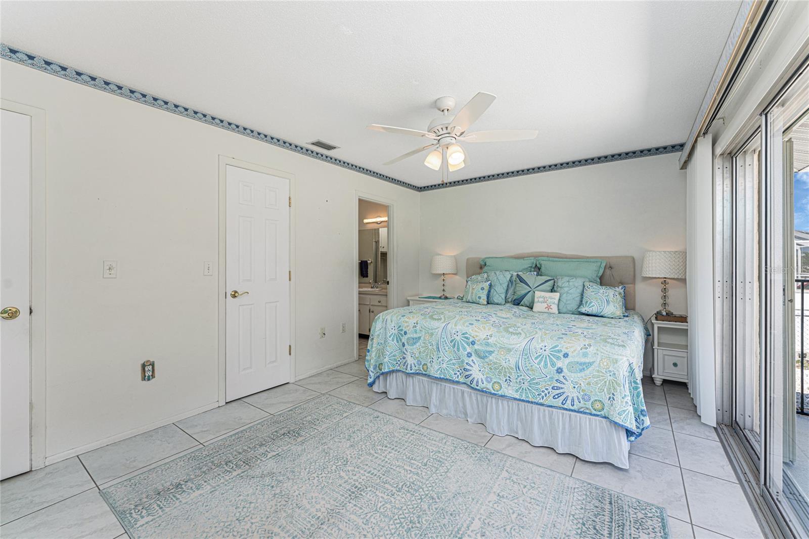 Image 33 of 67 For 2673 Titania Road