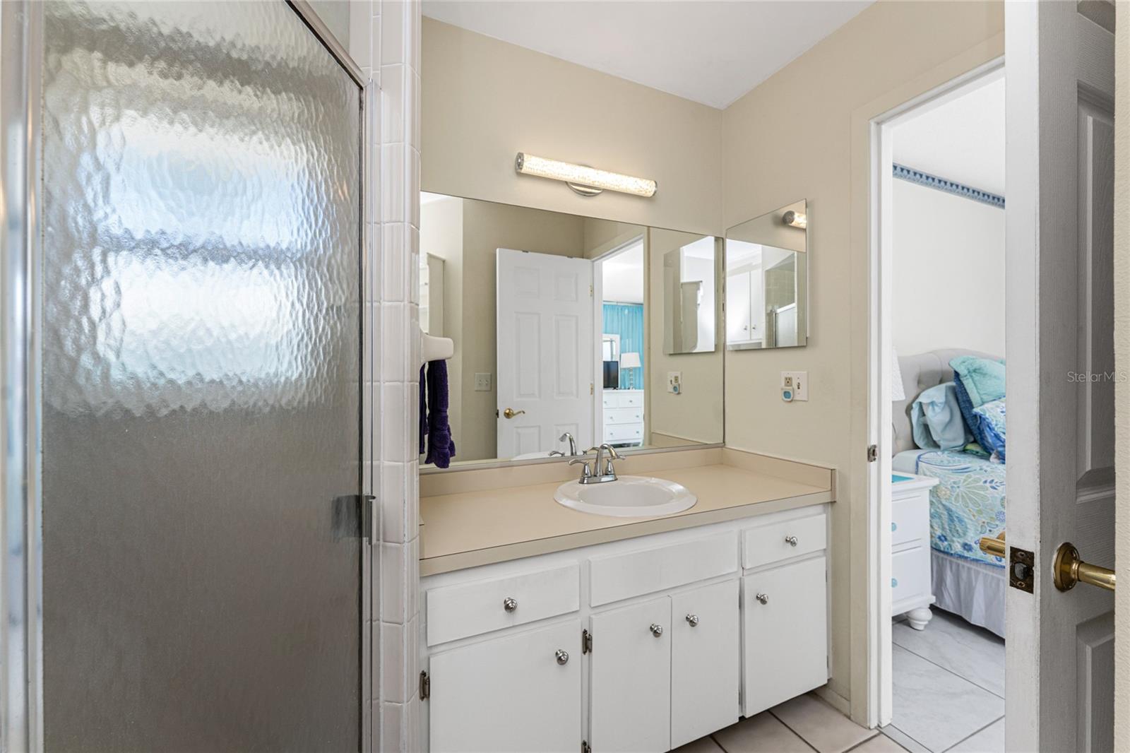 Image 35 of 67 For 2673 Titania Road