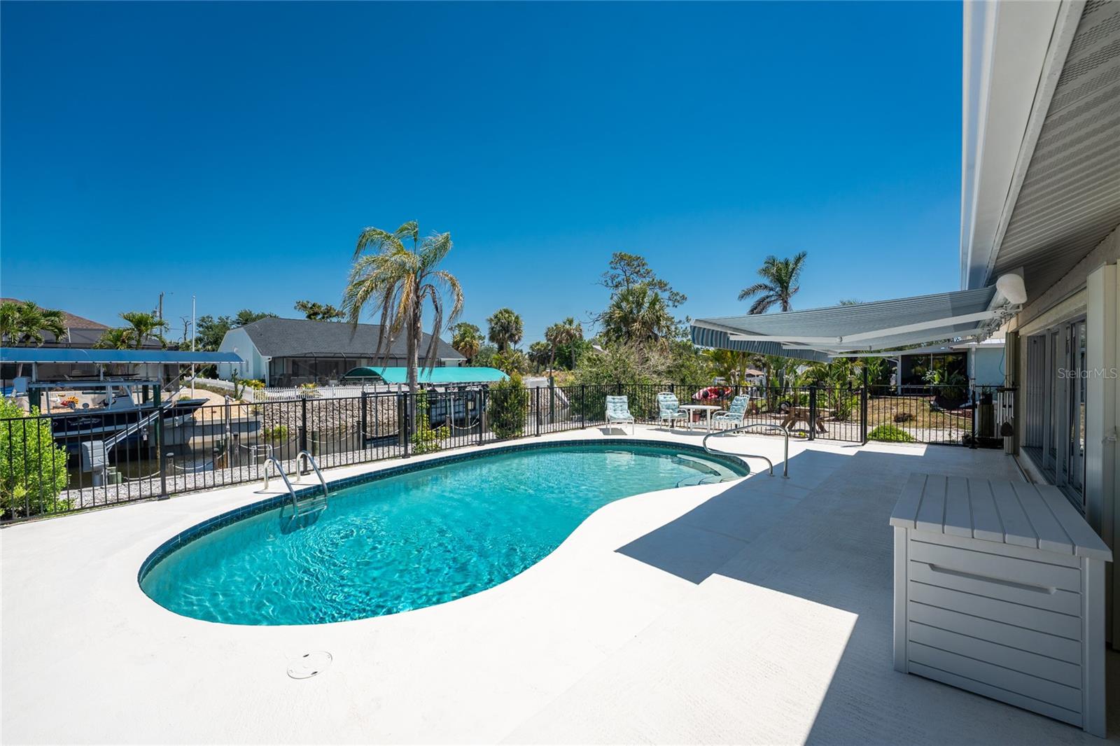 Image 4 of 67 For 2673 Titania Road