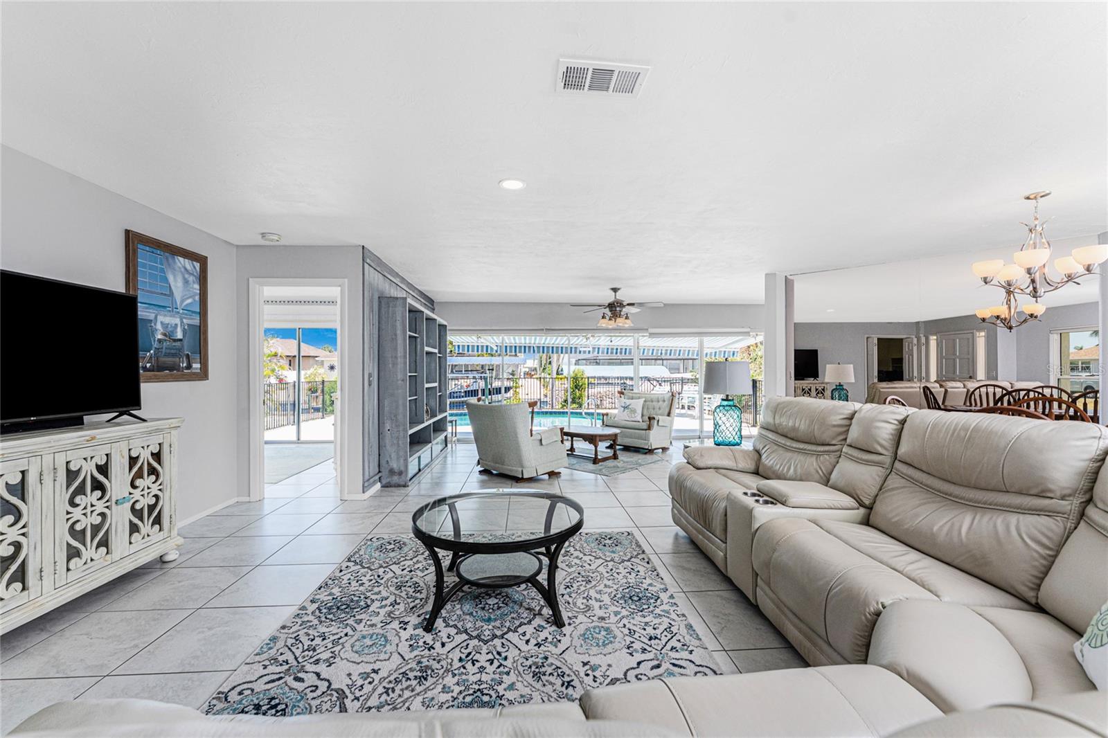 Image 6 of 67 For 2673 Titania Road