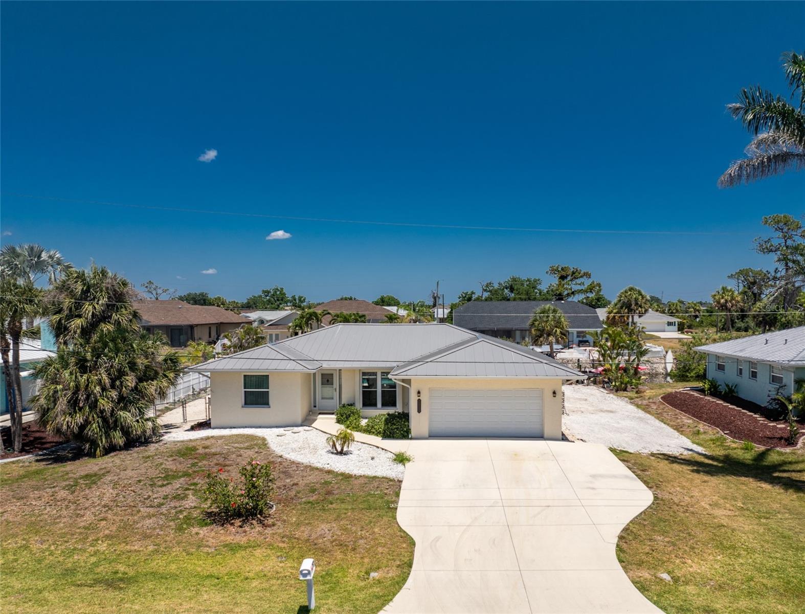 Image 60 of 67 For 2673 Titania Road