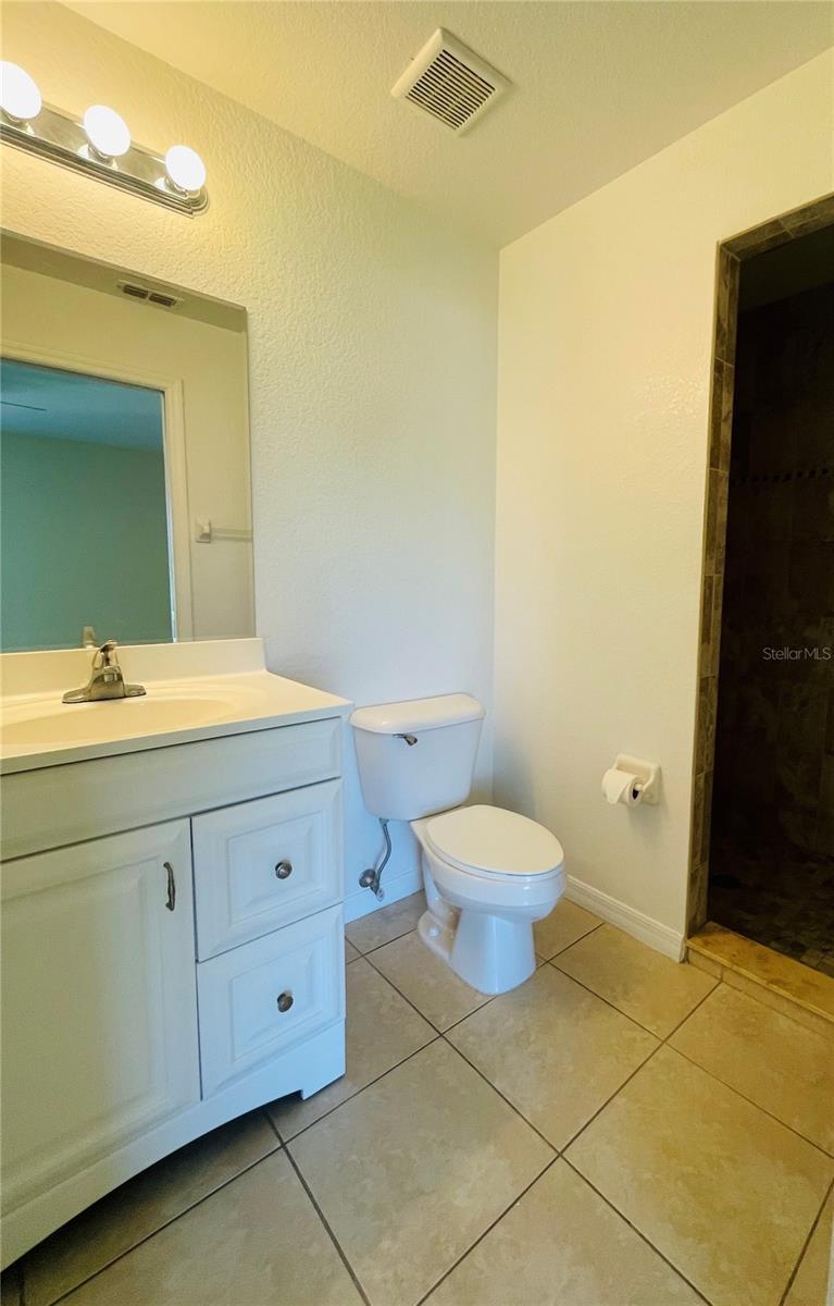 Image 7 of 15 For 7183 Sussex Lane