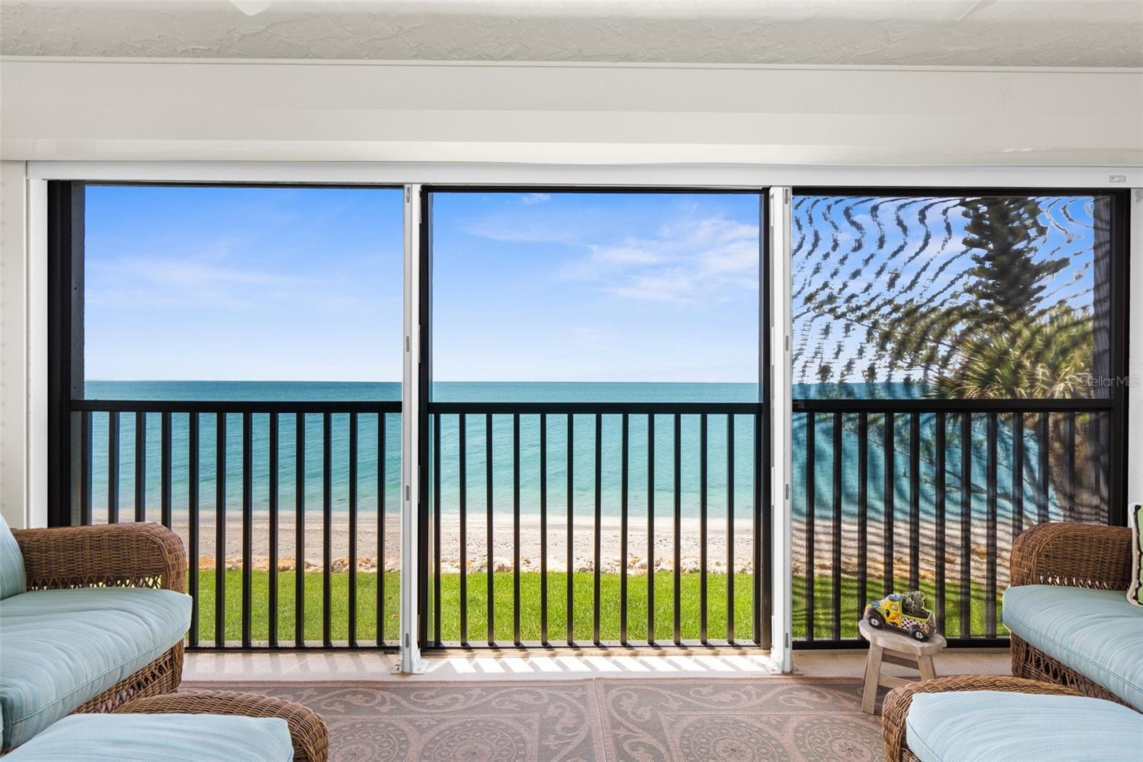 Image 2 of 33 For 2950 Beach Road B324
