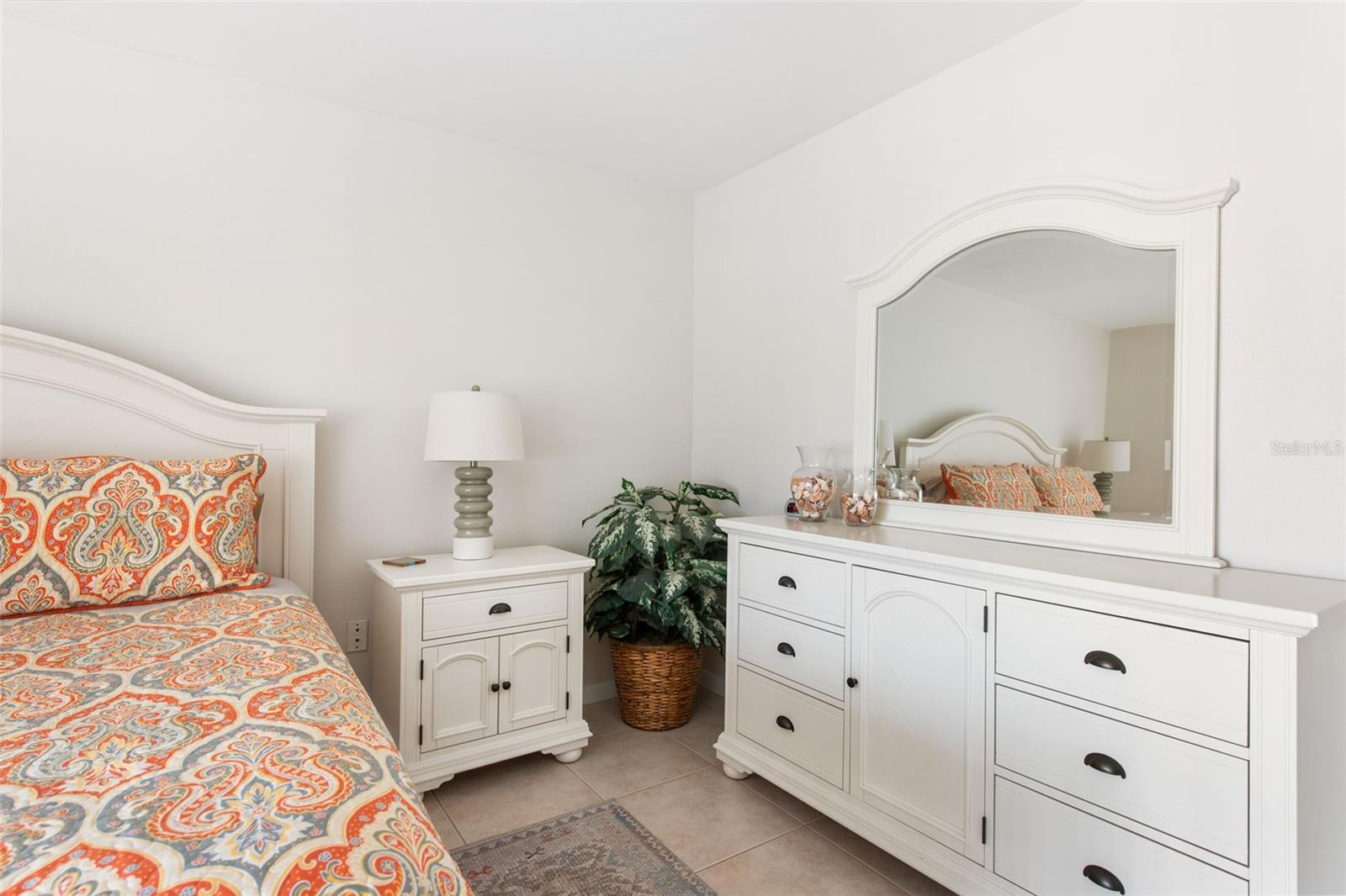 Image 29 of 40 For 1531 Placida Road 4-103