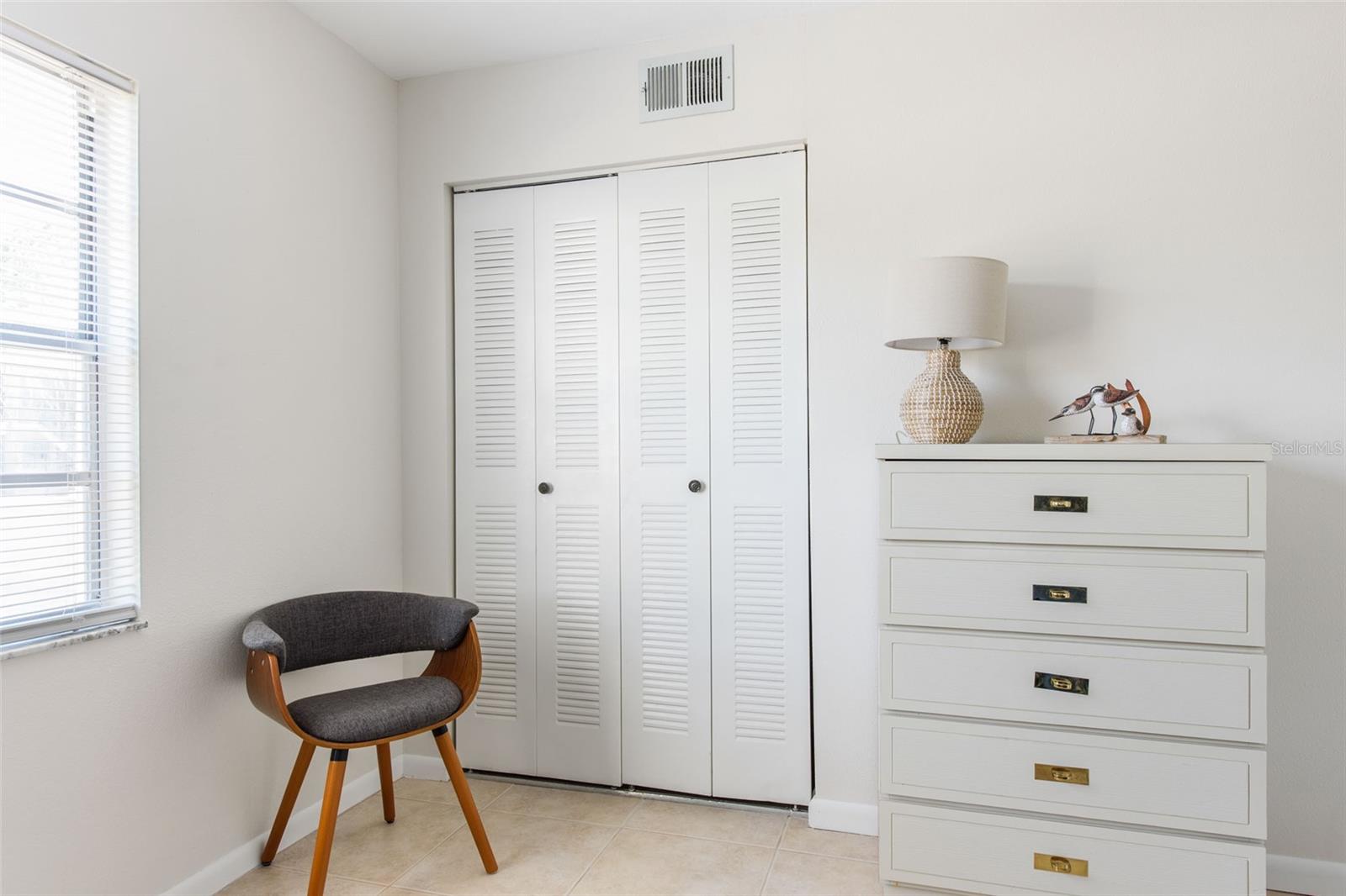 Image 36 of 40 For 1531 Placida Road 4-103