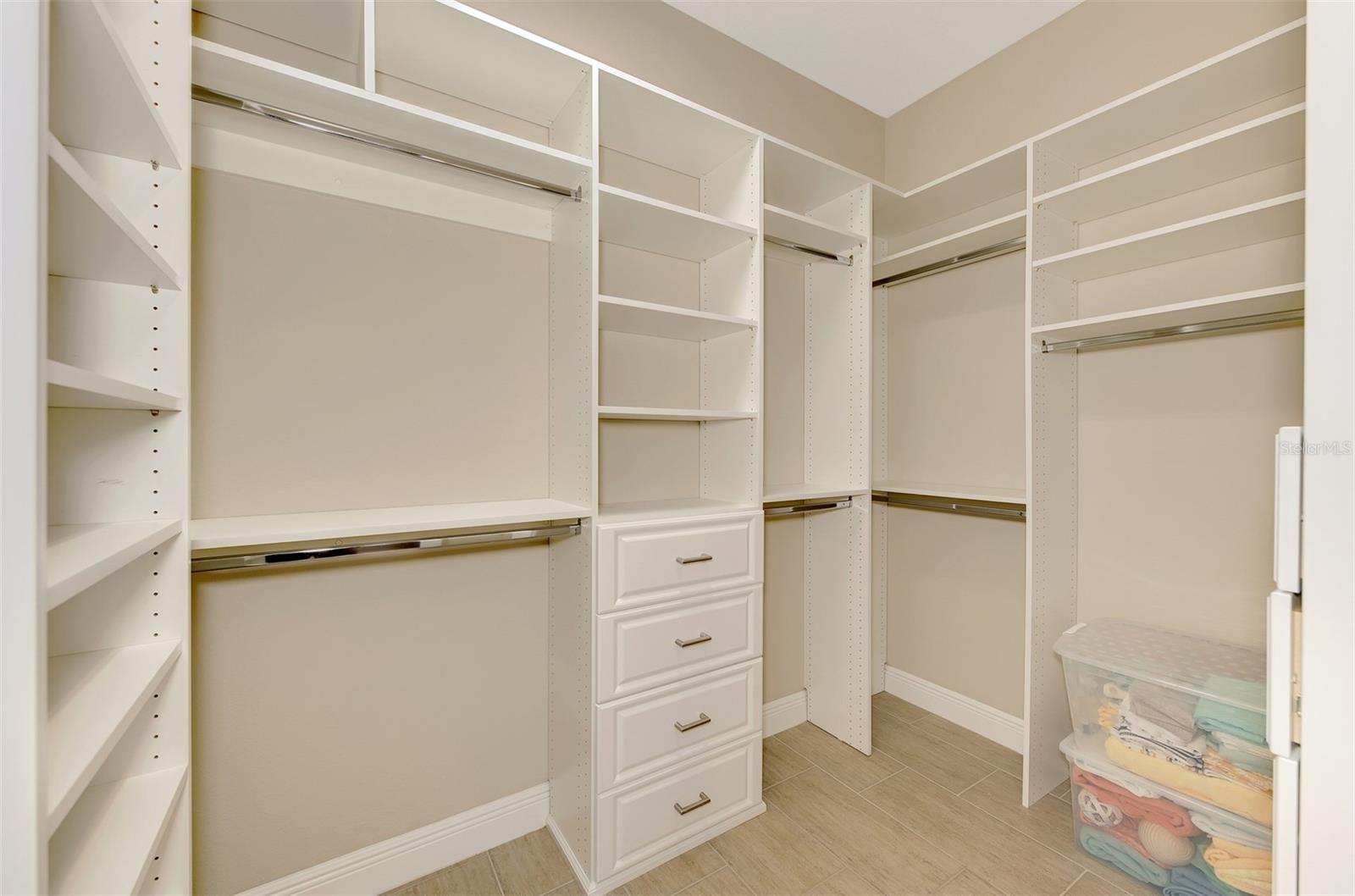 Image 43 of 97 For 23590 Copperleaf Drive