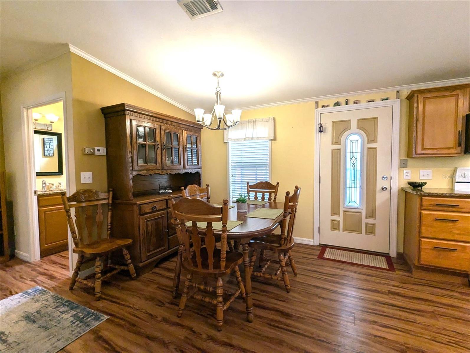 Image 6 of 66 For 2100 Kings Highway 977
