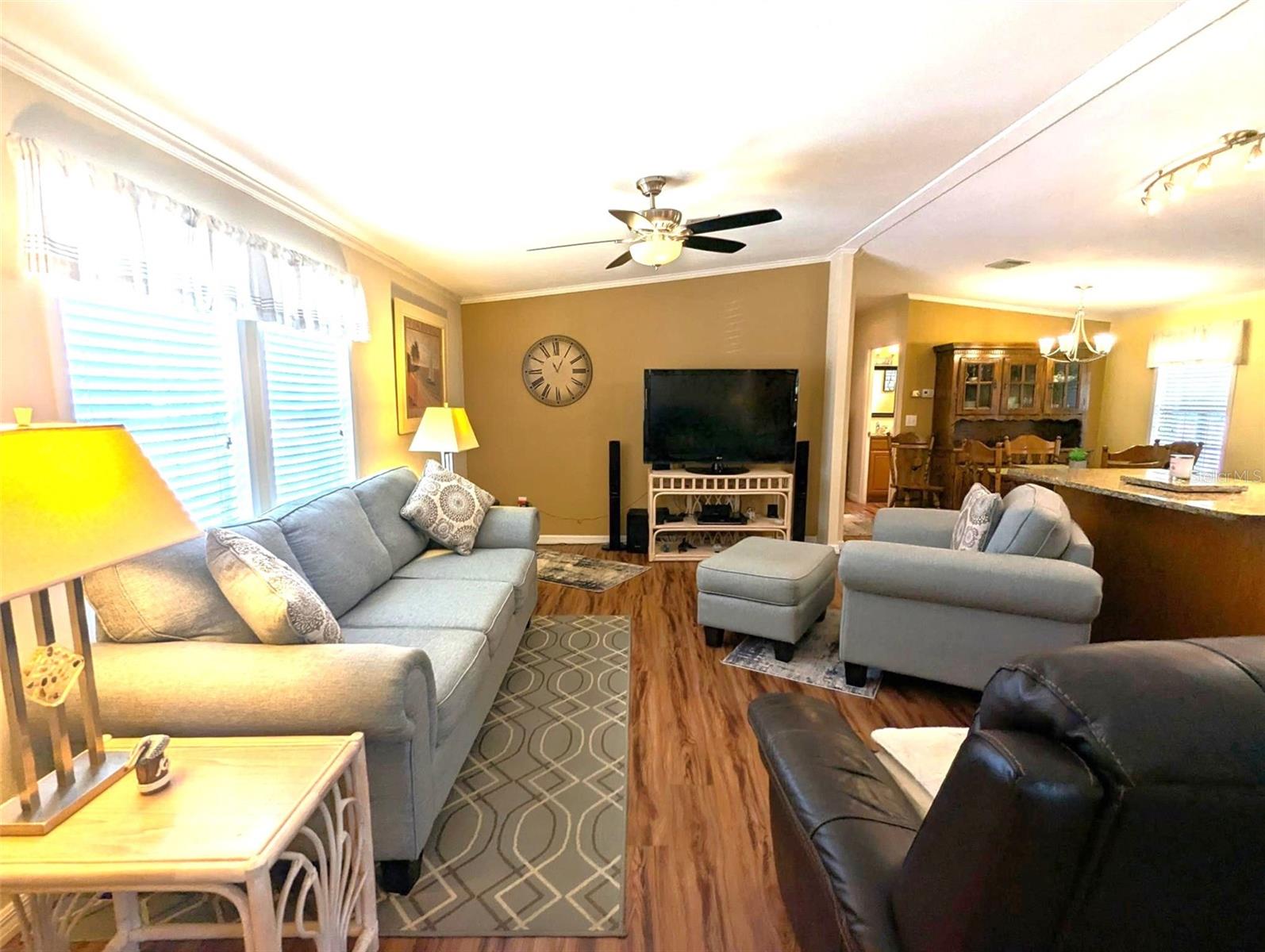 Image 8 of 66 For 2100 Kings Highway 977