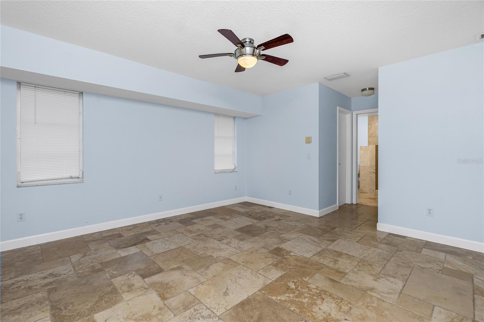 Image 21 of 37 For 1155 Osceola Boulevard