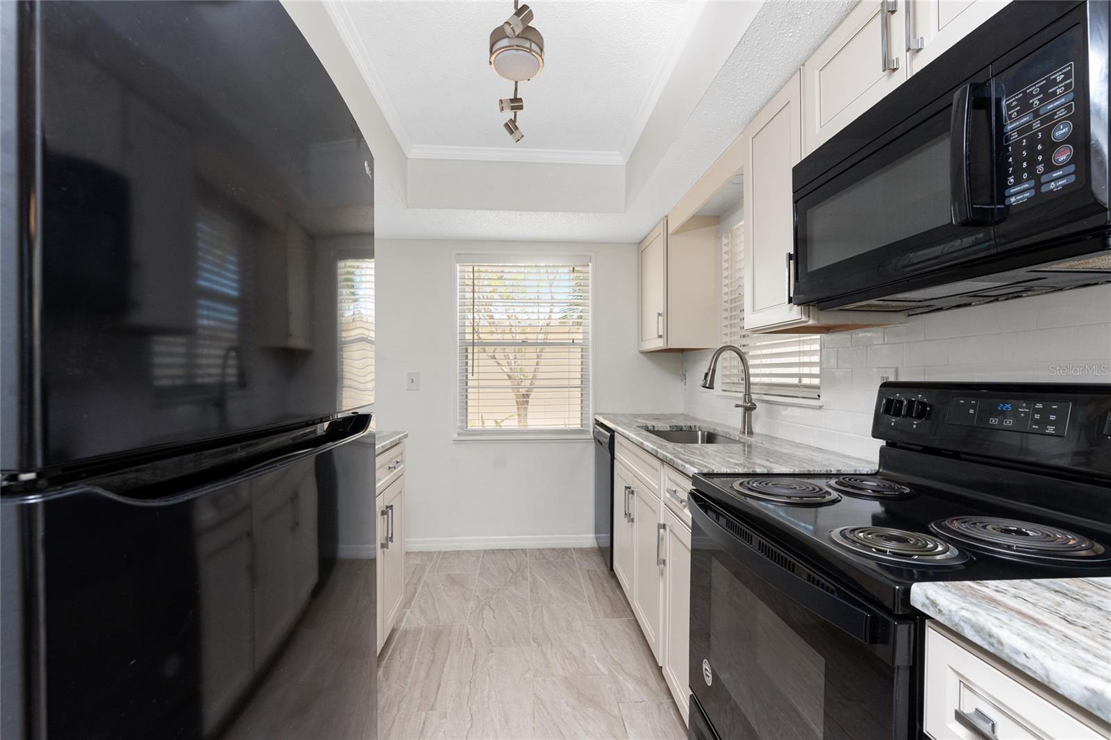 Image 18 of 48 For 6796 Gasparilla Pines Boulevard 63