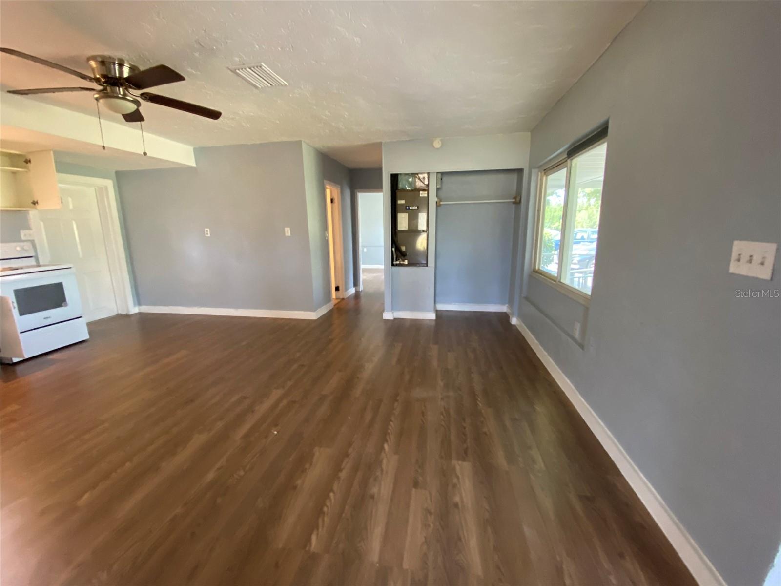 Image 4 of 8 For 11109 Tamiami Trail