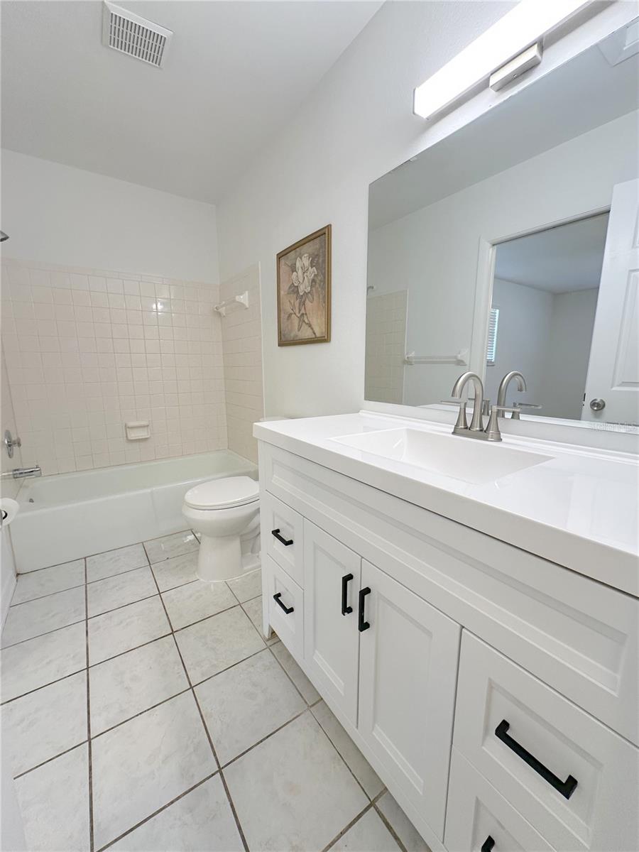 Image 10 of 13 For 1655 Florence Avenue