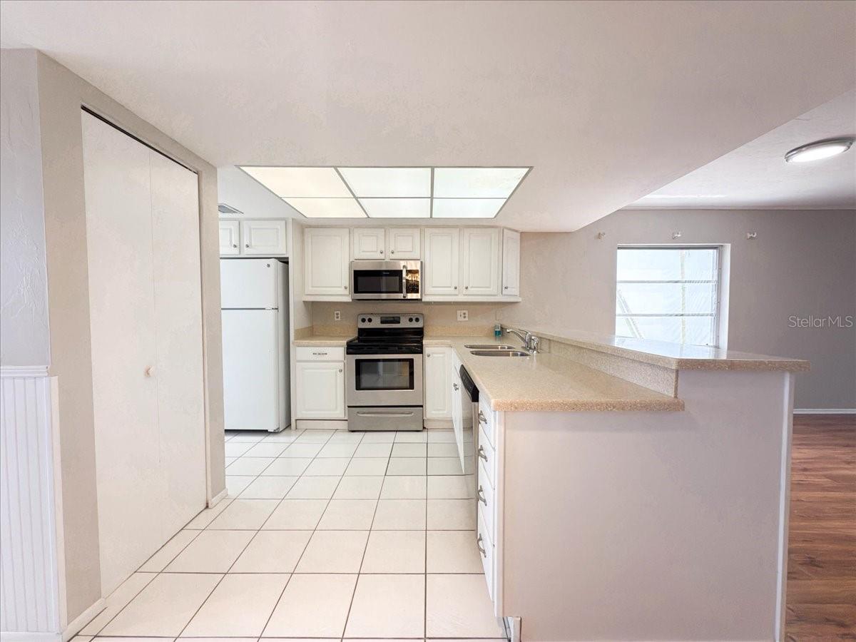 Image 14 of 45 For 6800 Placida Road 133