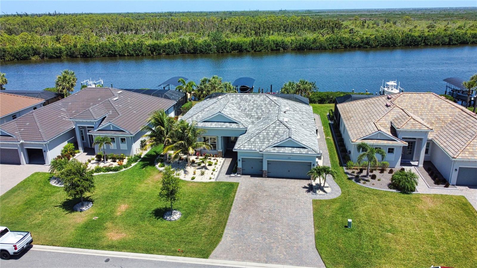 Image 12 of 100 For 15176 Spanish Point Drive