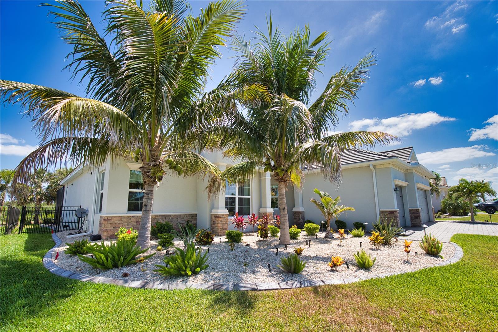 Image 14 of 100 For 15176 Spanish Point Drive