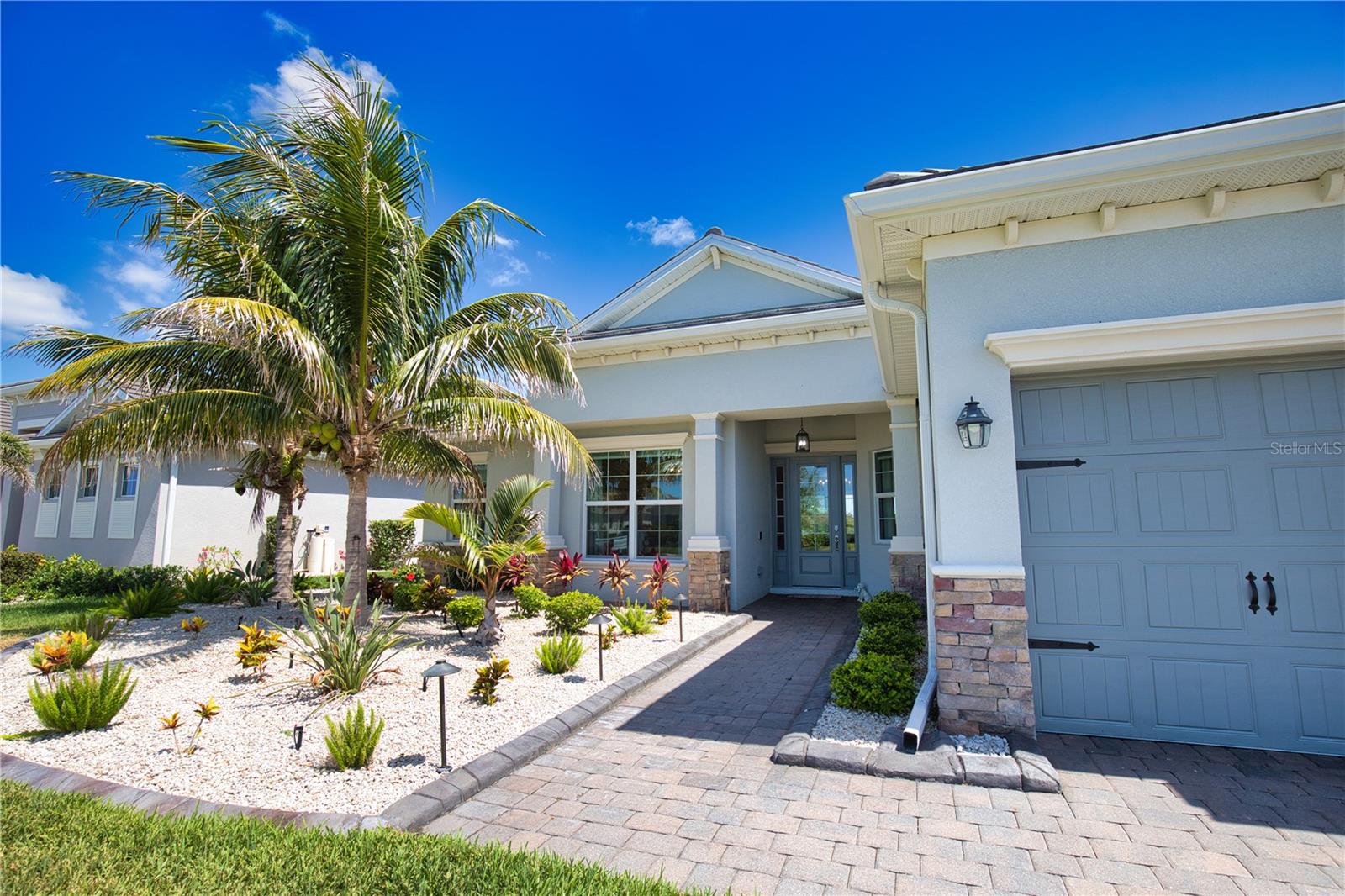Image 4 of 100 For 15176 Spanish Point Drive