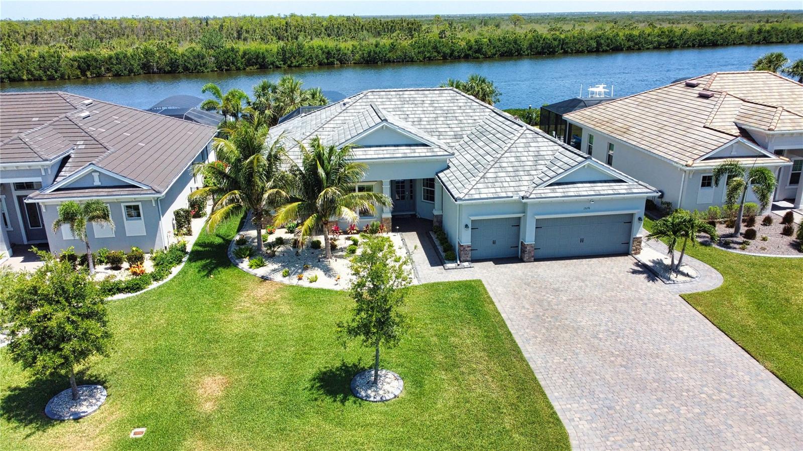 Image 9 of 100 For 15176 Spanish Point Drive